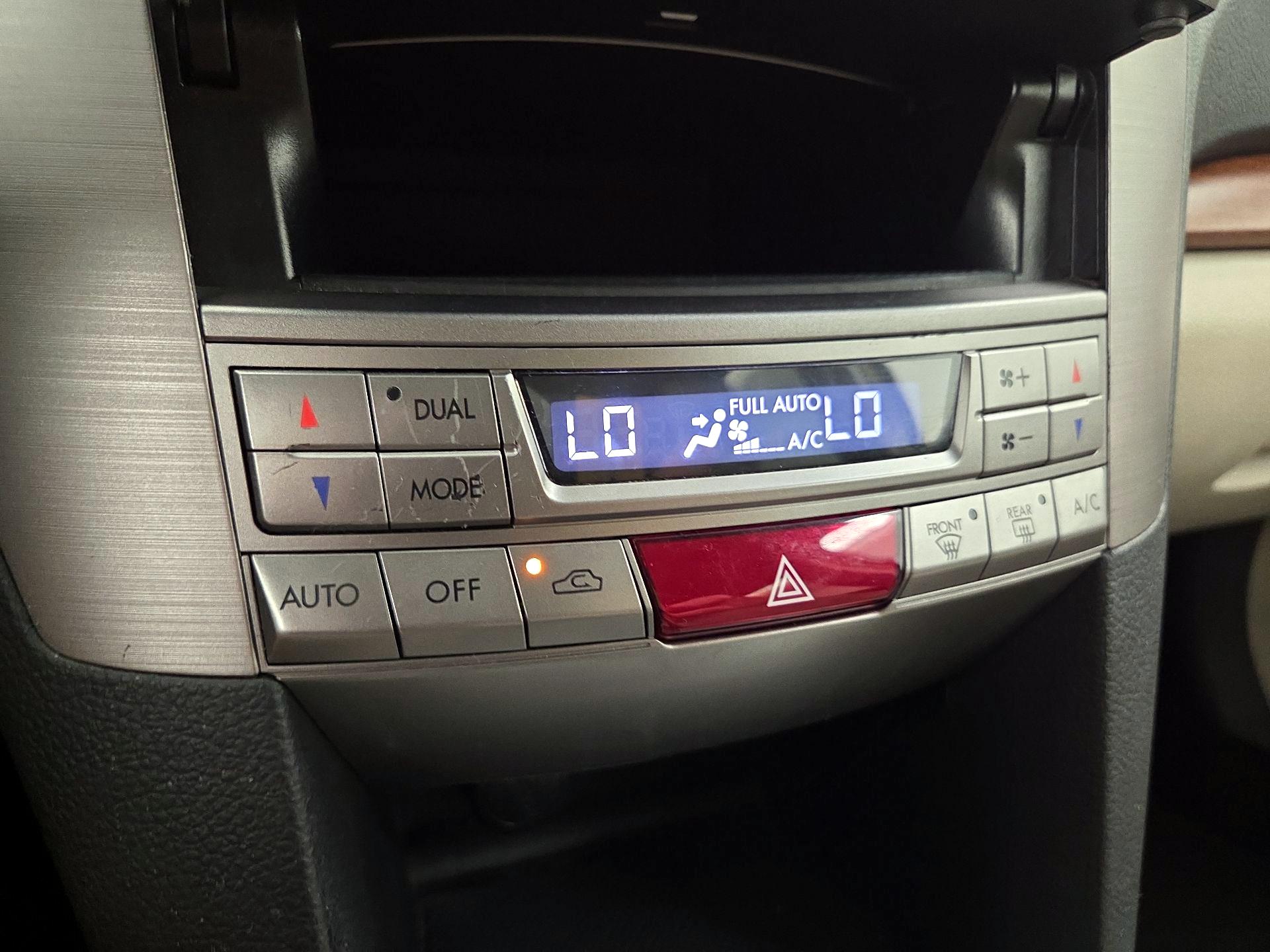 Thumbnail: 2014 Subaru Outback - 16