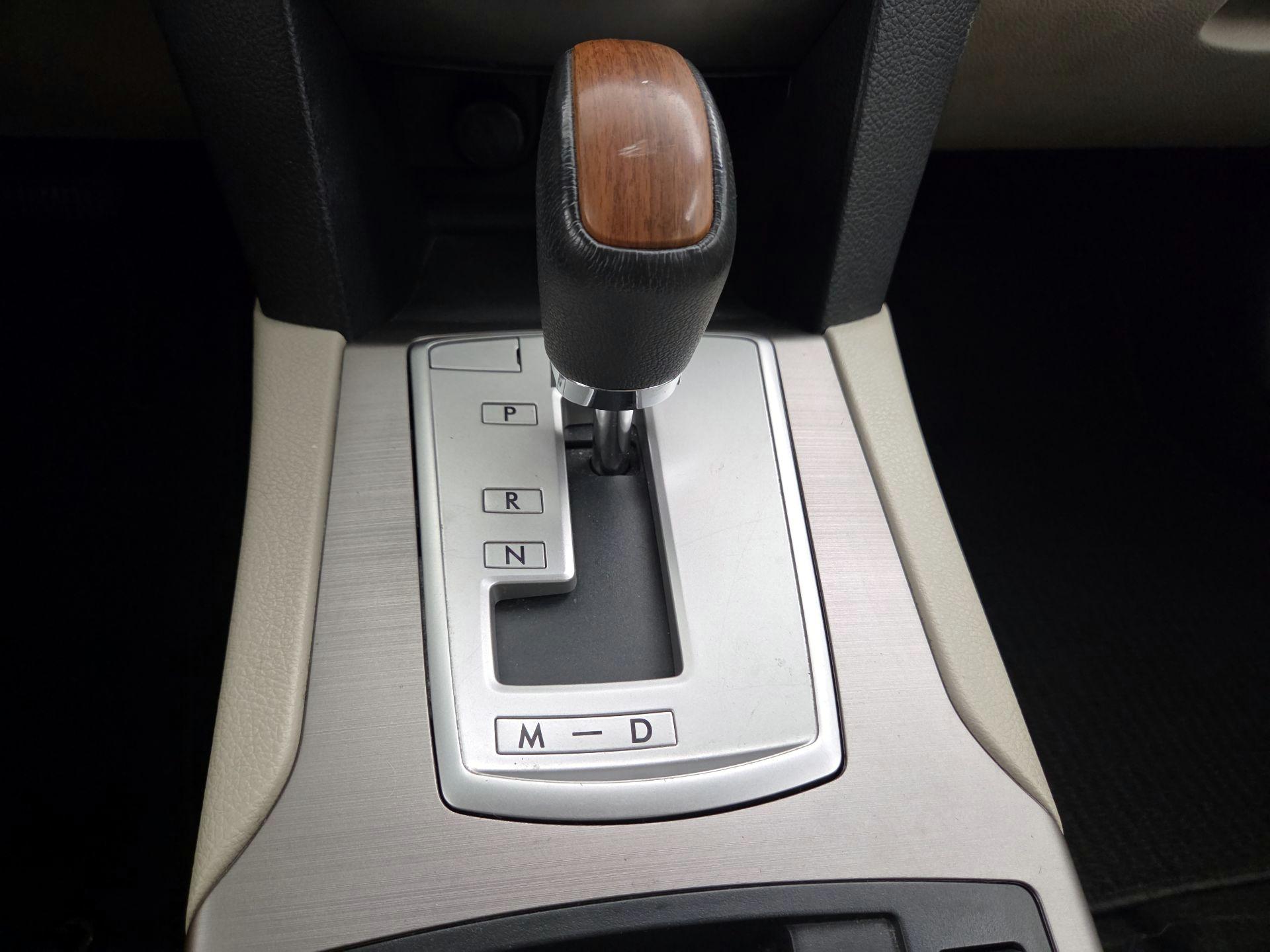 Thumbnail: 2014 Subaru Outback - 17