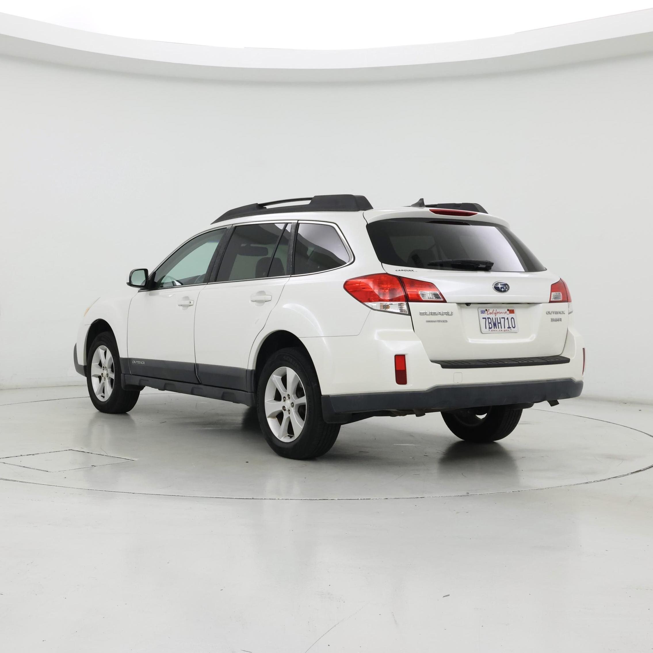 Thumbnail: 2014 Subaru Outback - 2