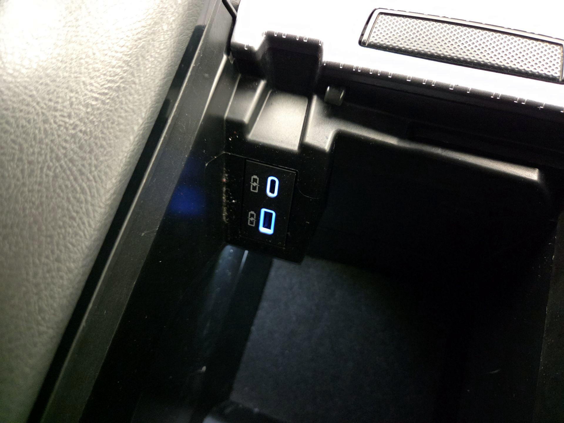 Thumbnail: 2022 Toyota Sienna - 19