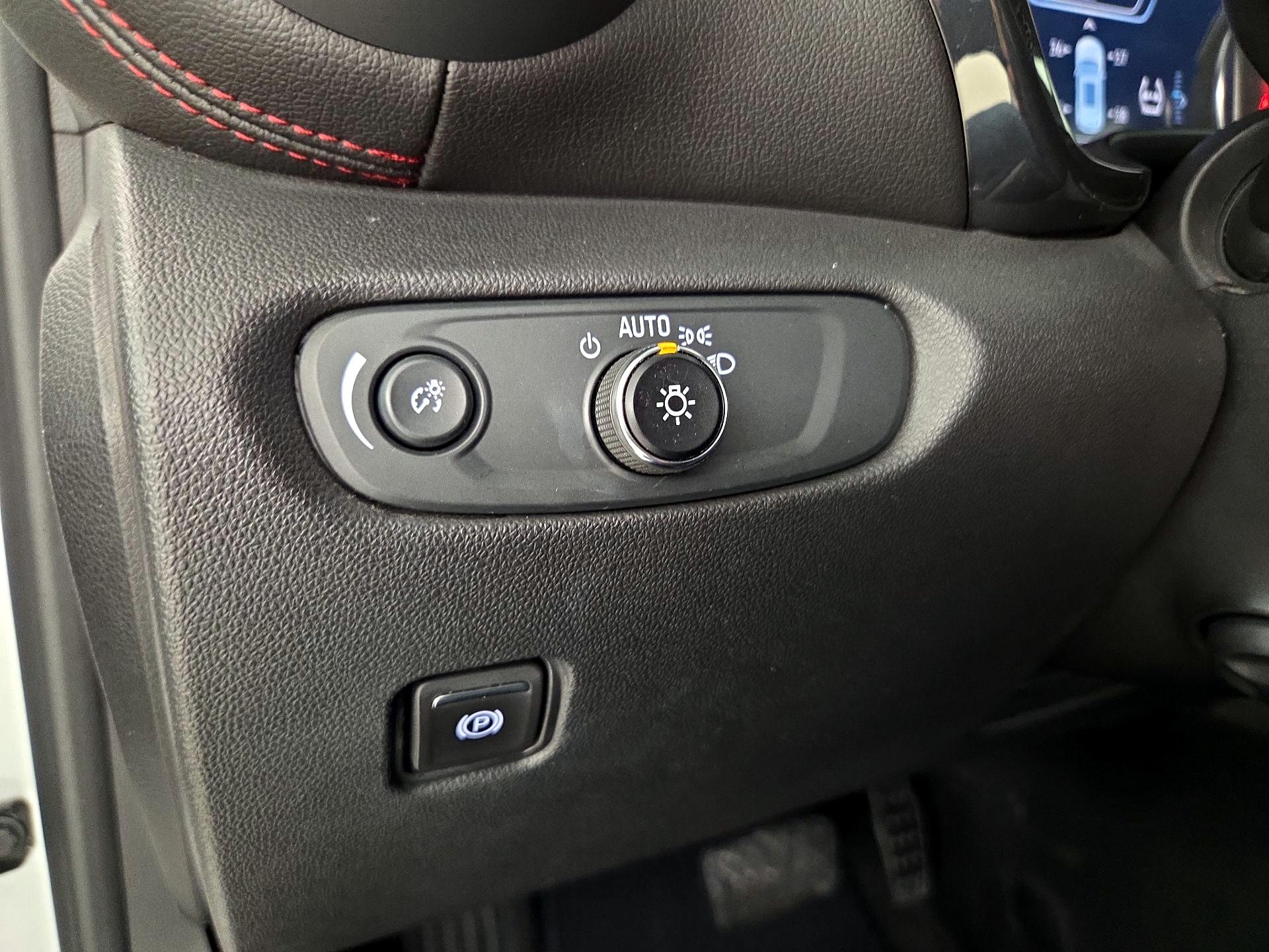 Thumbnail: 2021 Chevrolet Blazer - 13