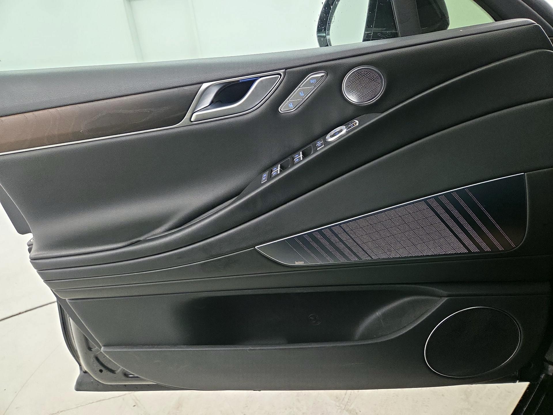 Thumbnail: 2021 Genesis G80 - 12