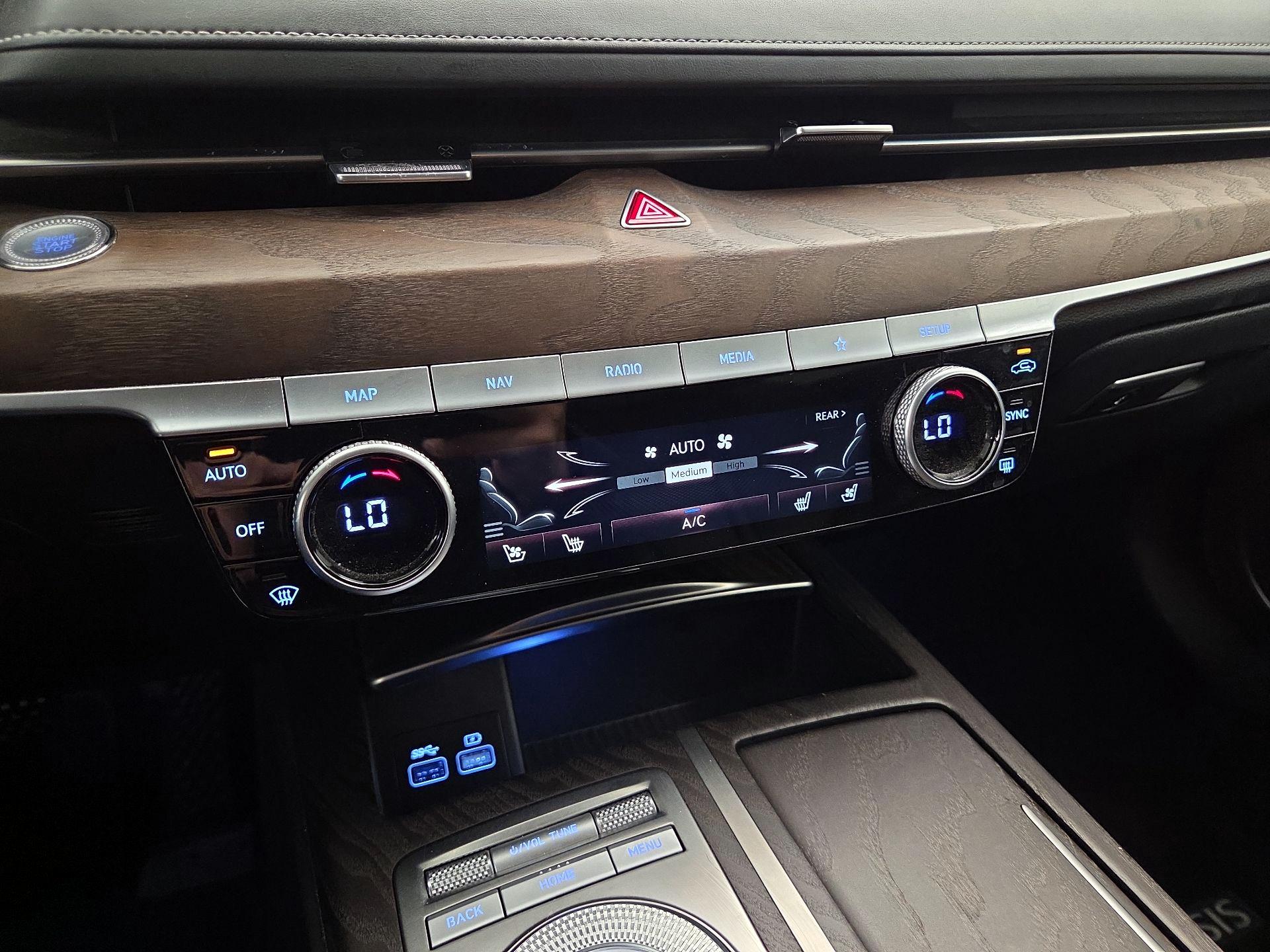 Thumbnail: 2021 Genesis G80 - 17