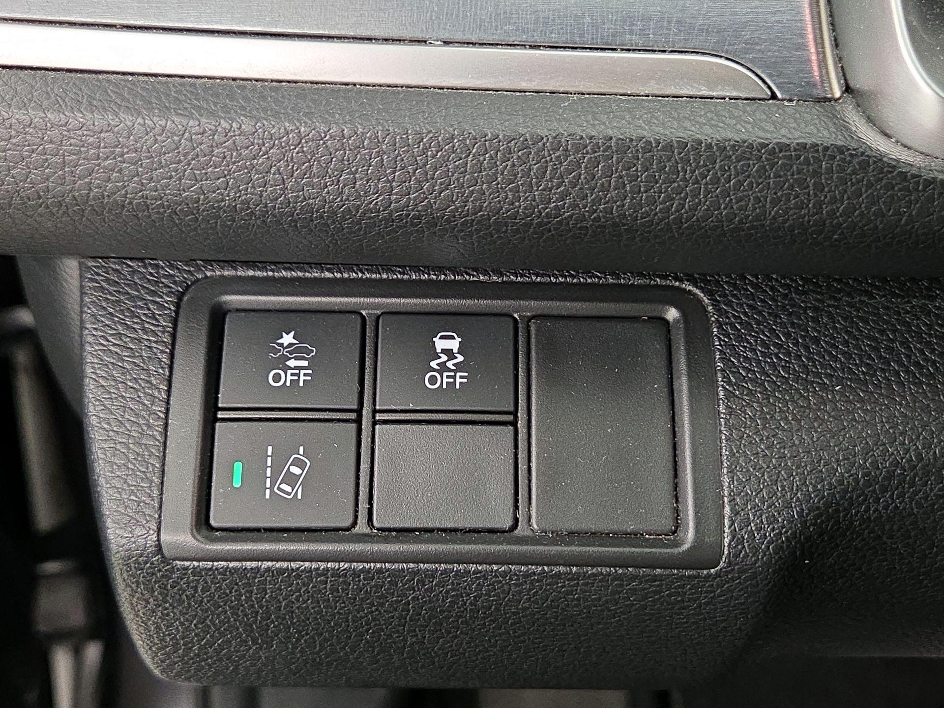 Thumbnail: 2018 Honda Civic - 13