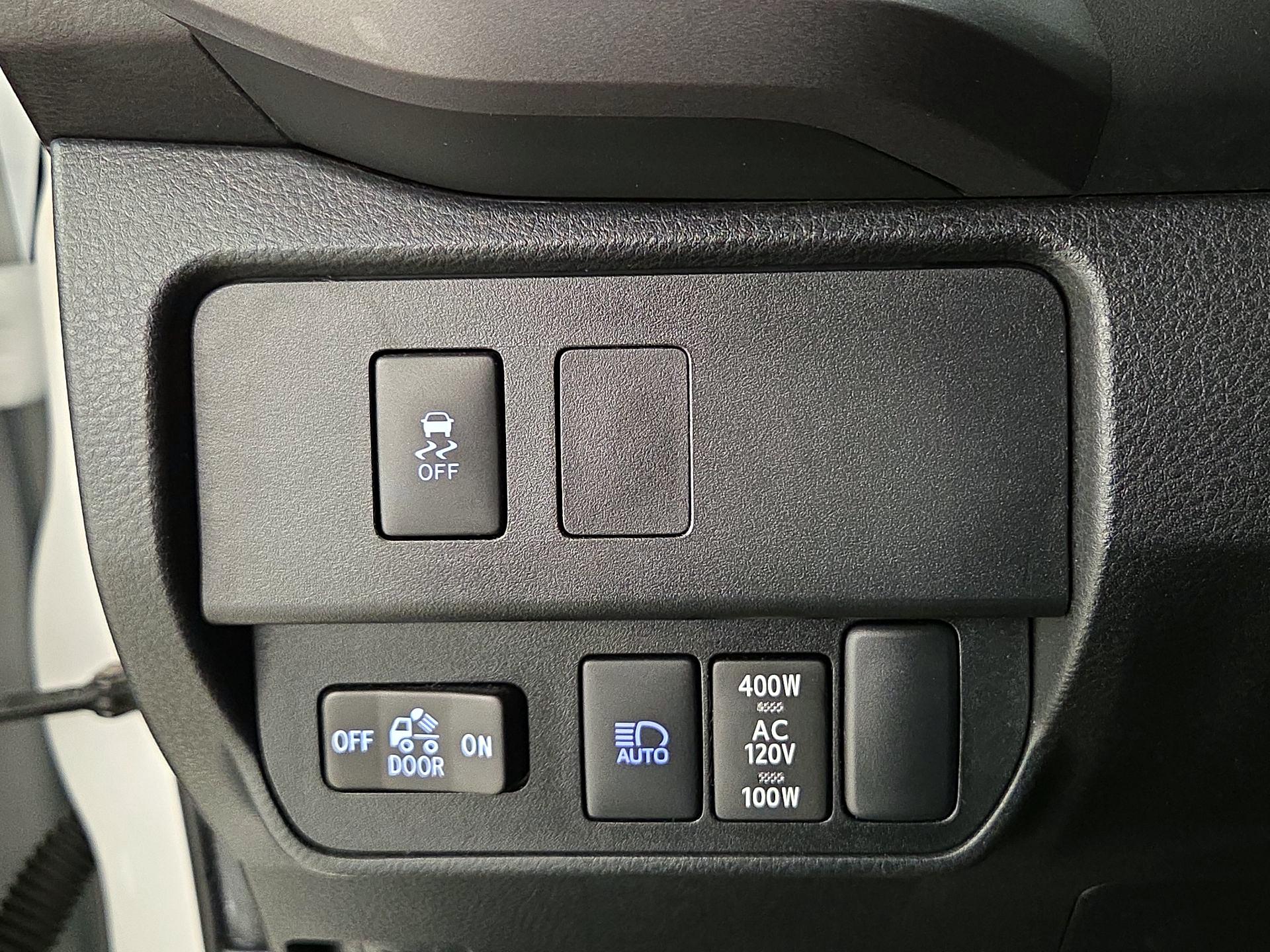 Thumbnail: 2023 Toyota Tacoma - 13