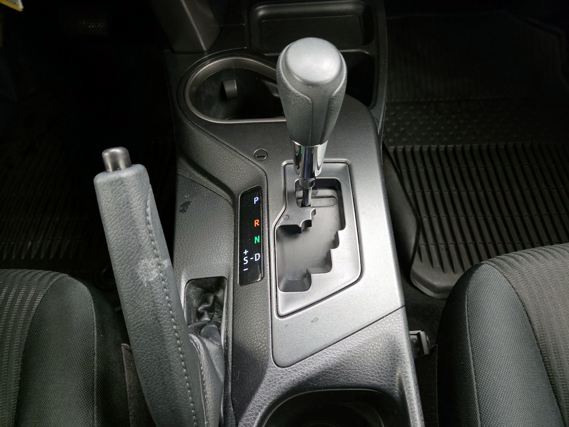 Thumbnail: 2018 Toyota RAV4 - 17