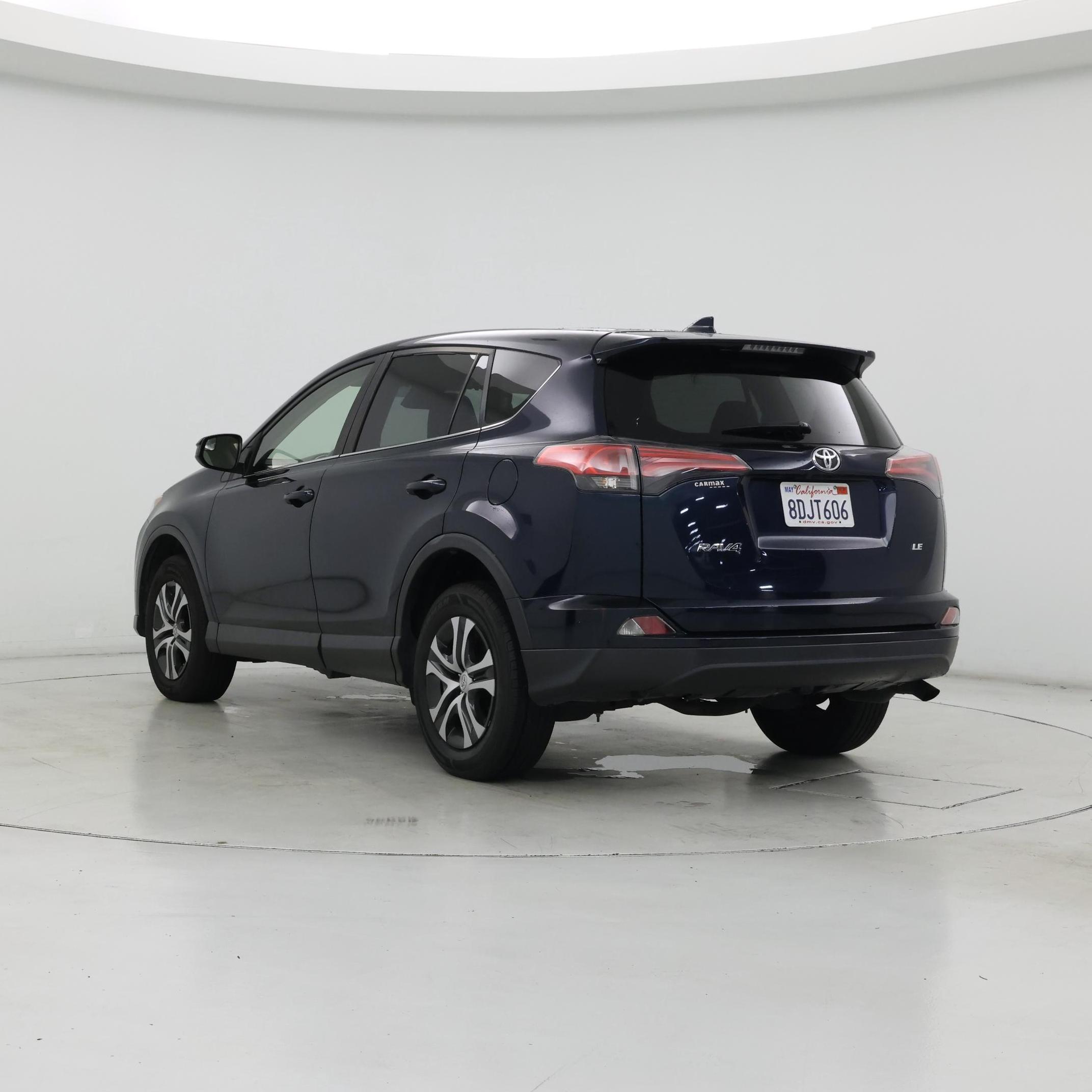Thumbnail: 2018 Toyota RAV4 - 2