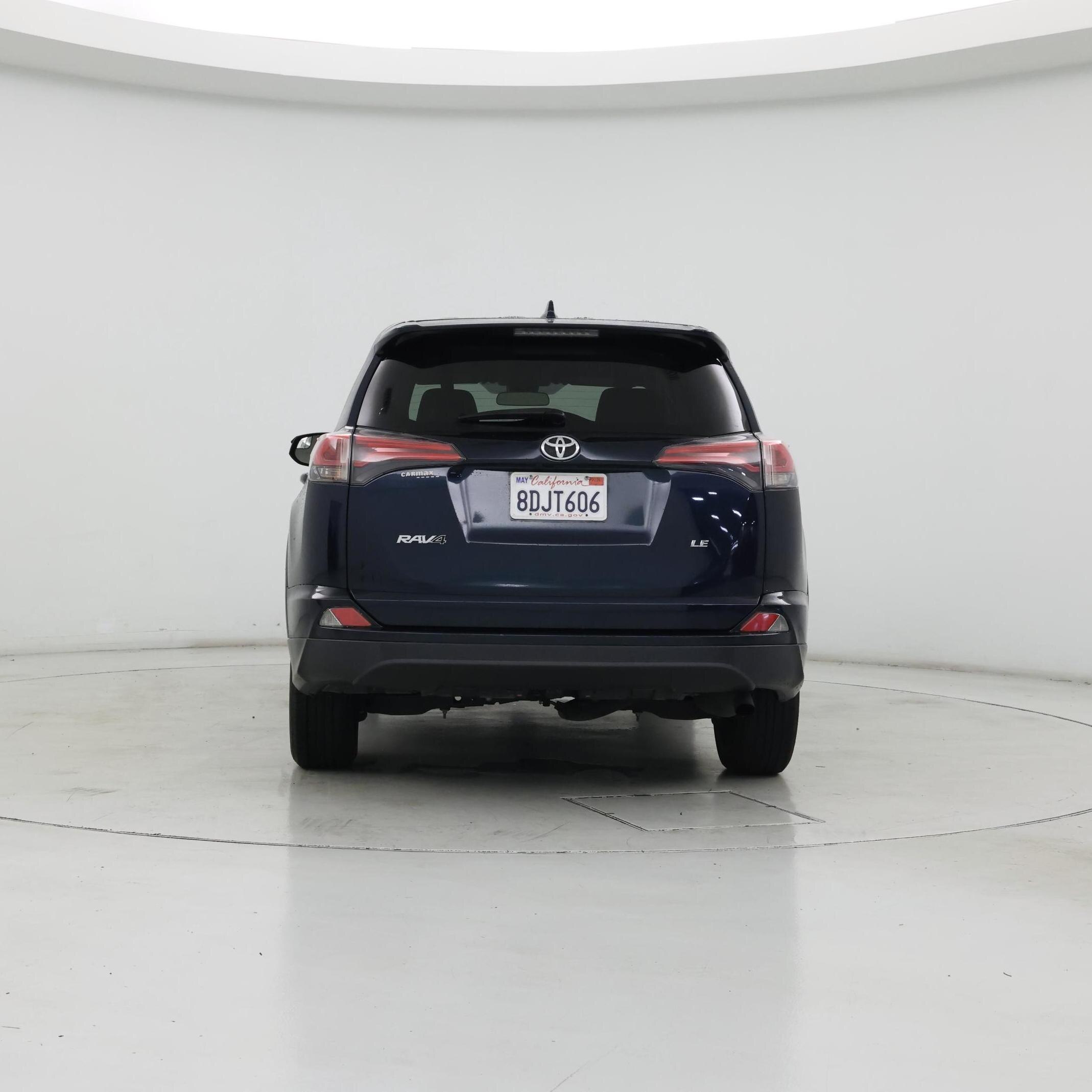 Thumbnail: 2018 Toyota RAV4 - 6