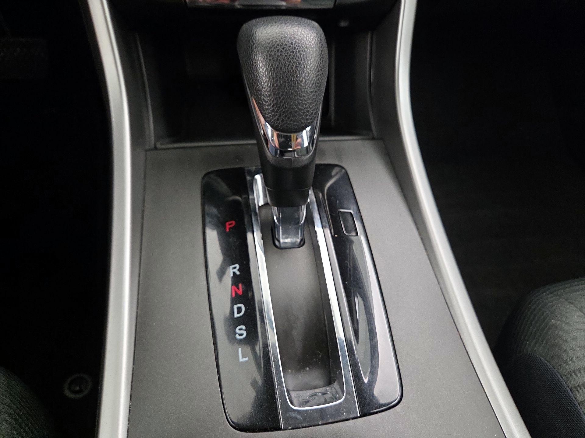 Thumbnail: 2015 Honda Accord - 17