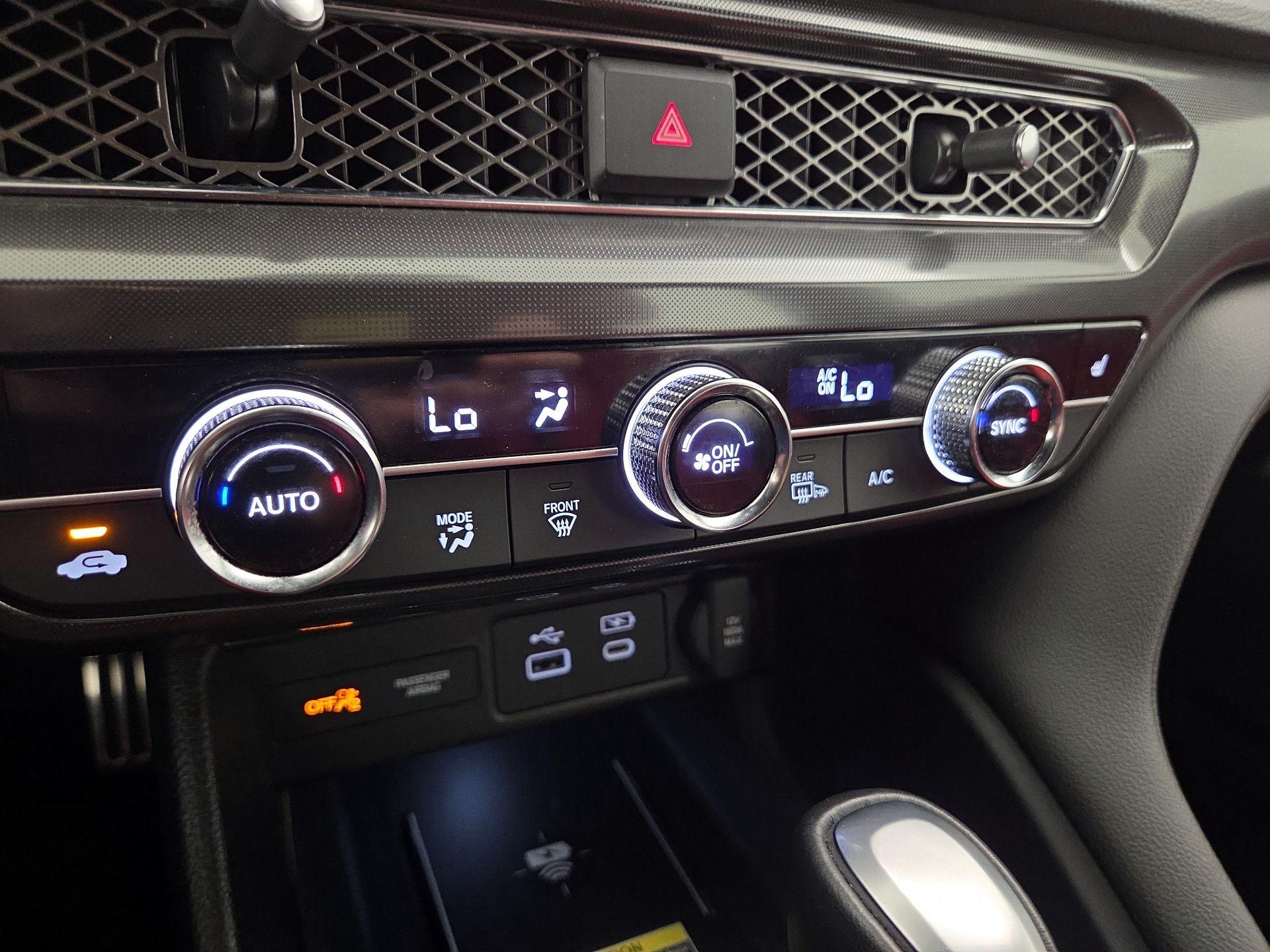 Thumbnail: 2025 Acura Integra - 16