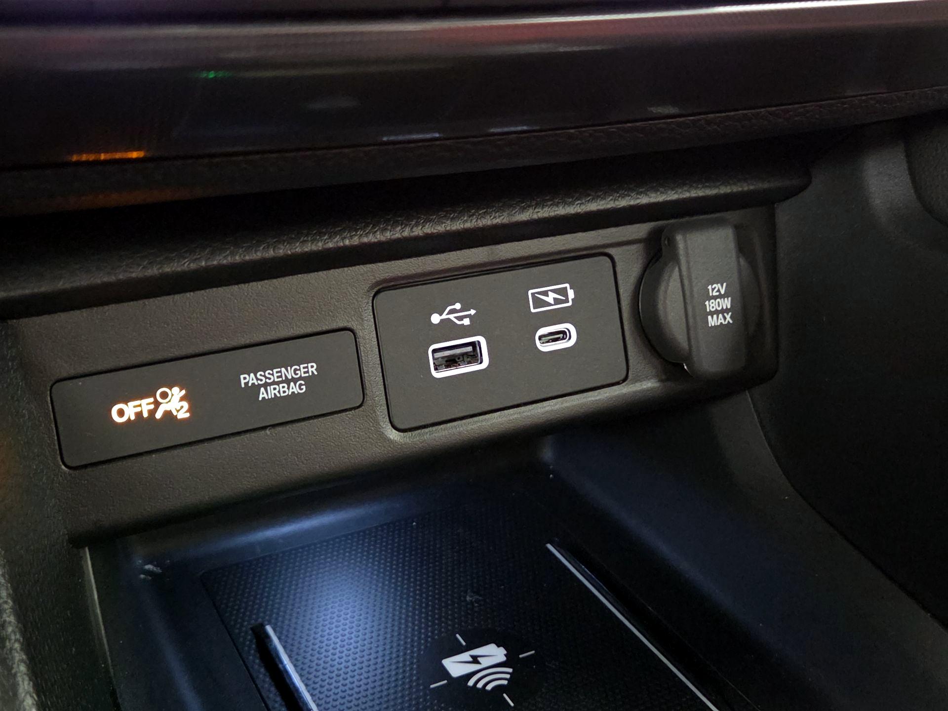 Thumbnail: 2025 Acura Integra - 18