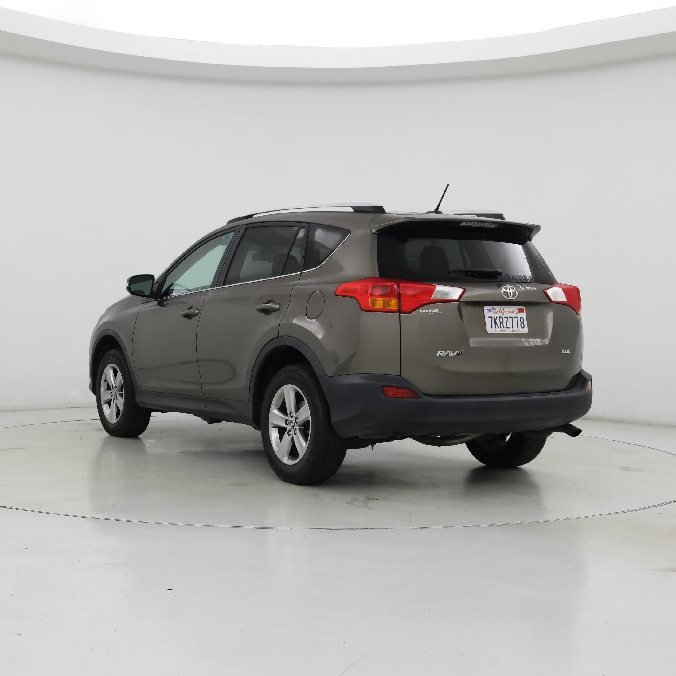 Thumbnail: 2015 Toyota RAV4 - 2