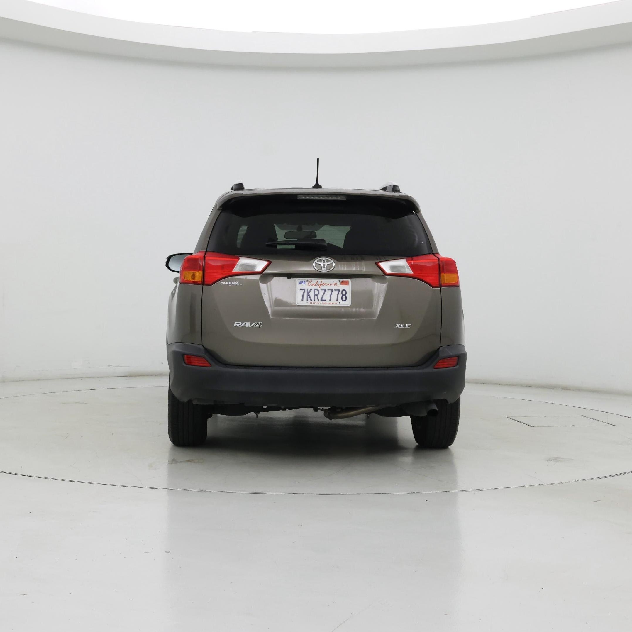 Thumbnail: 2015 Toyota RAV4 - 6