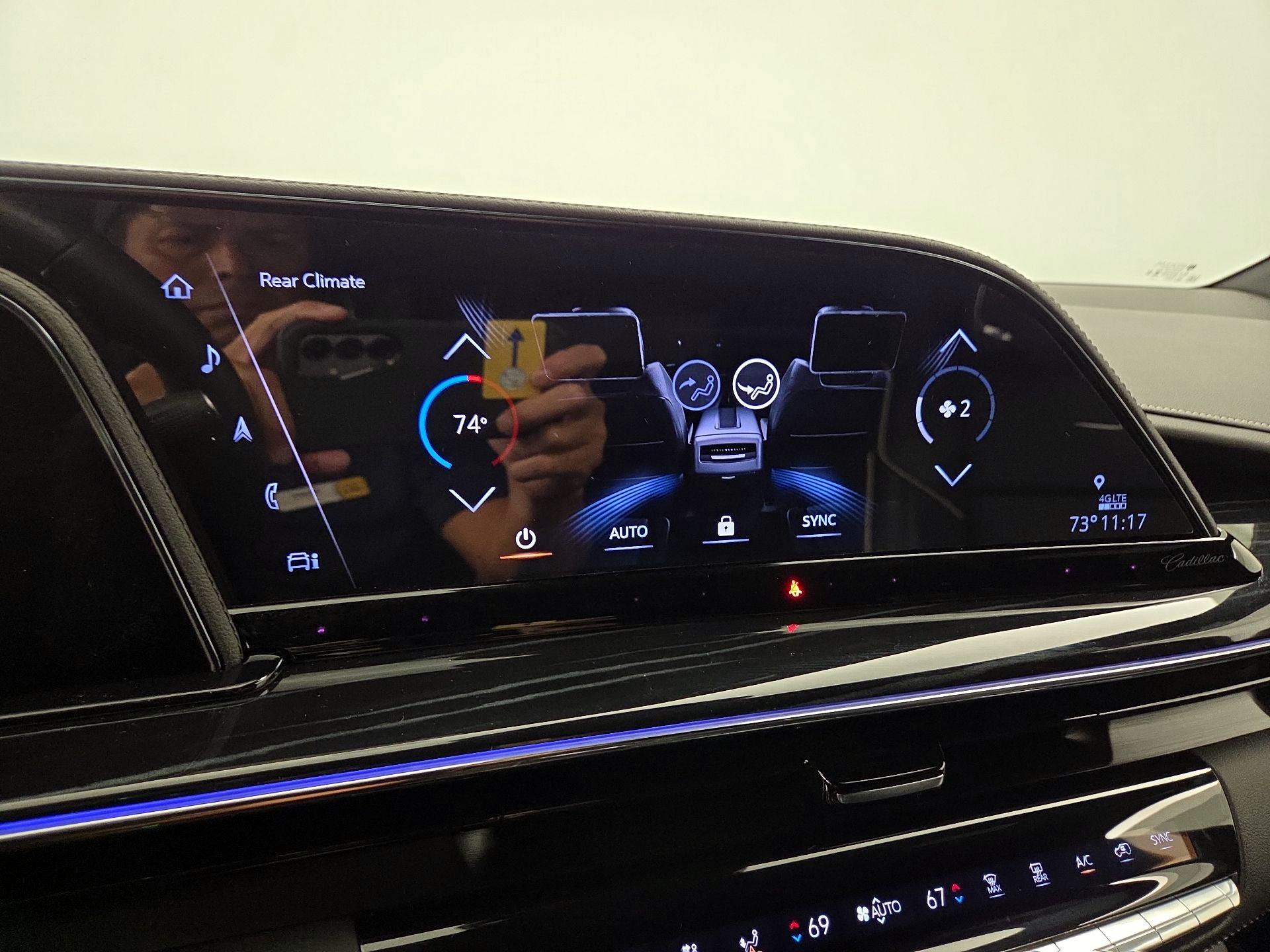 Thumbnail: 2024 Cadillac Escalade - 17