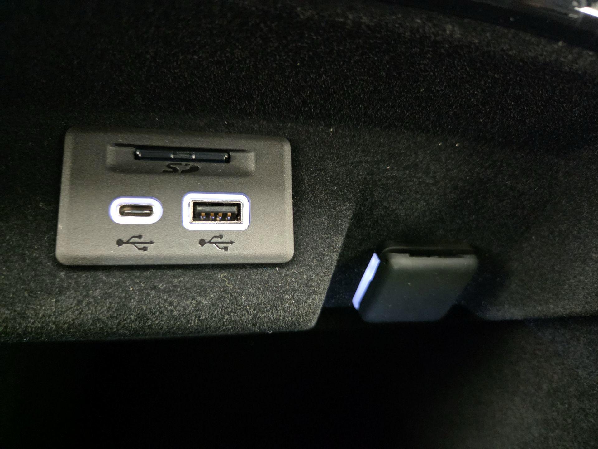 Thumbnail: 2024 Cadillac Escalade - 19