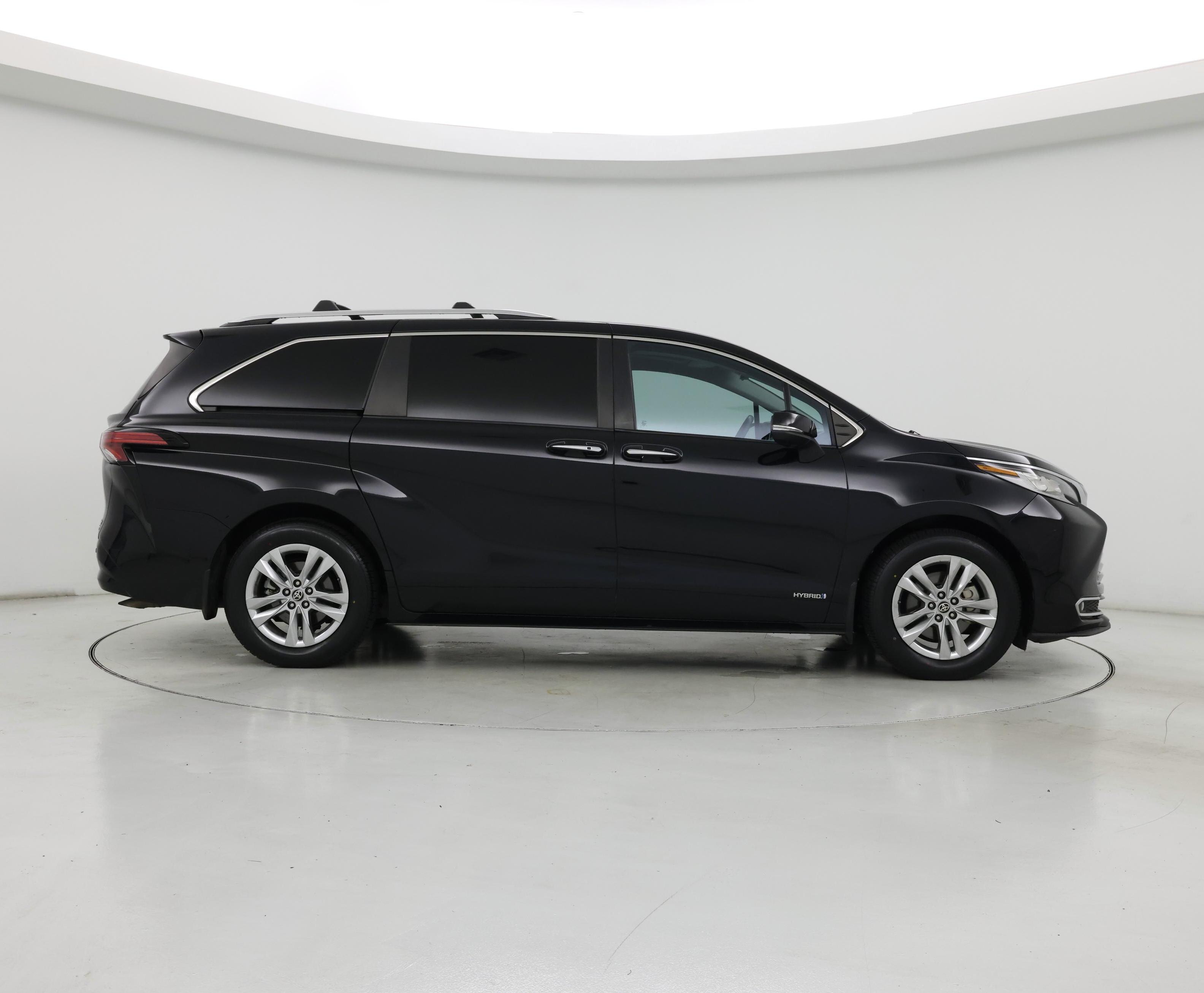 Thumbnail: 2021 Toyota Sienna - 7
