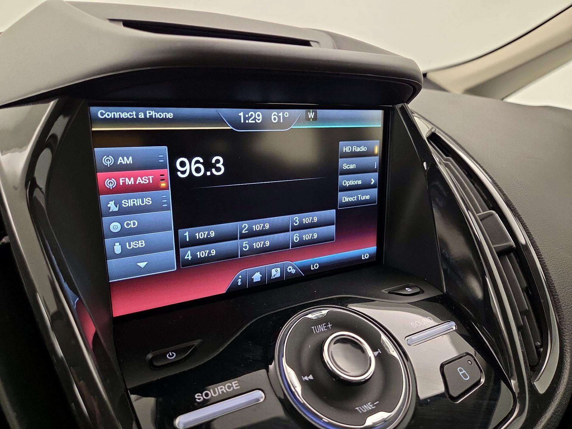 Thumbnail: 2015 Ford C-Max - 16