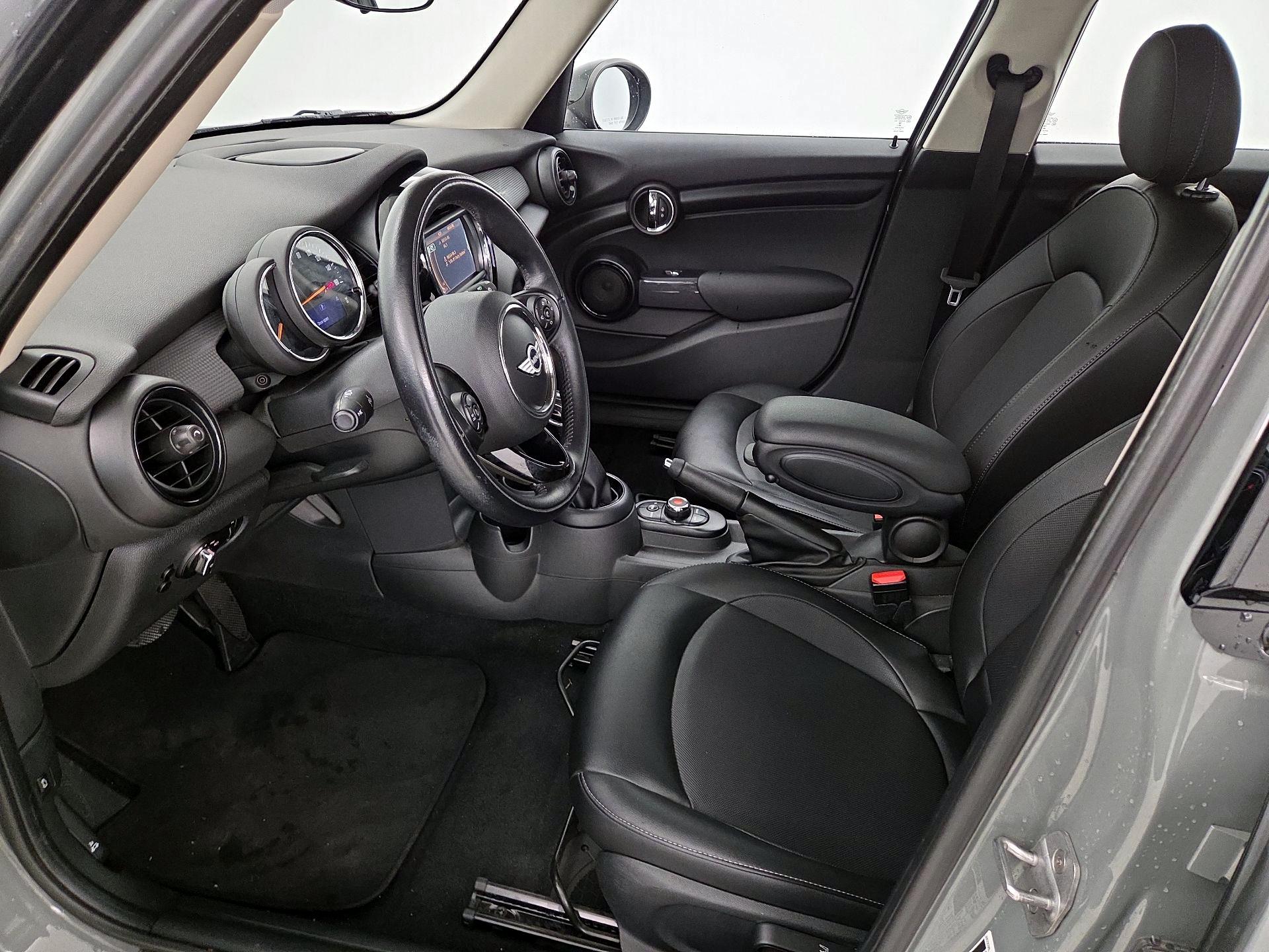 Thumbnail: 2018 MINI Cooper Hardtop - 11