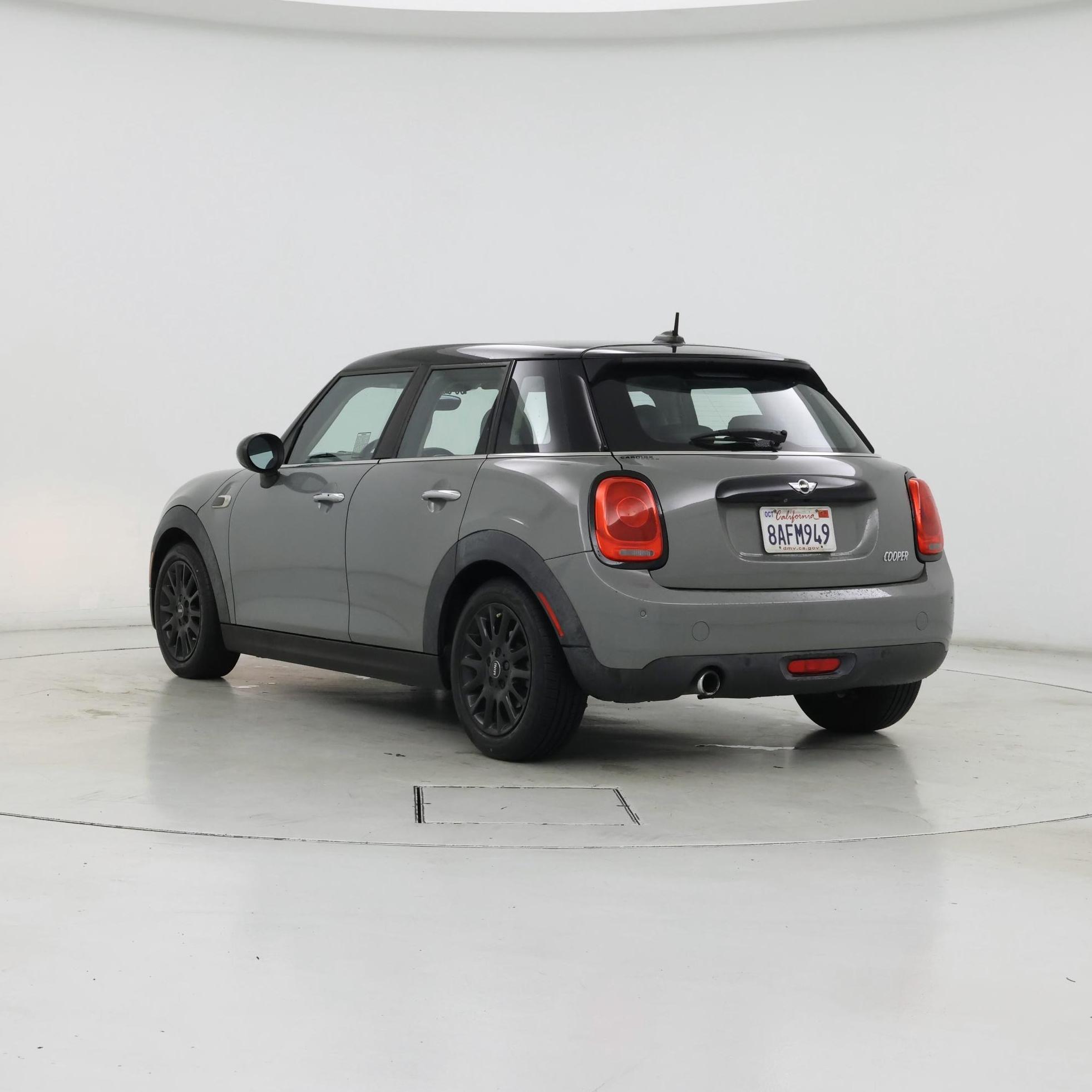 Thumbnail: 2018 MINI Cooper Hardtop - 2