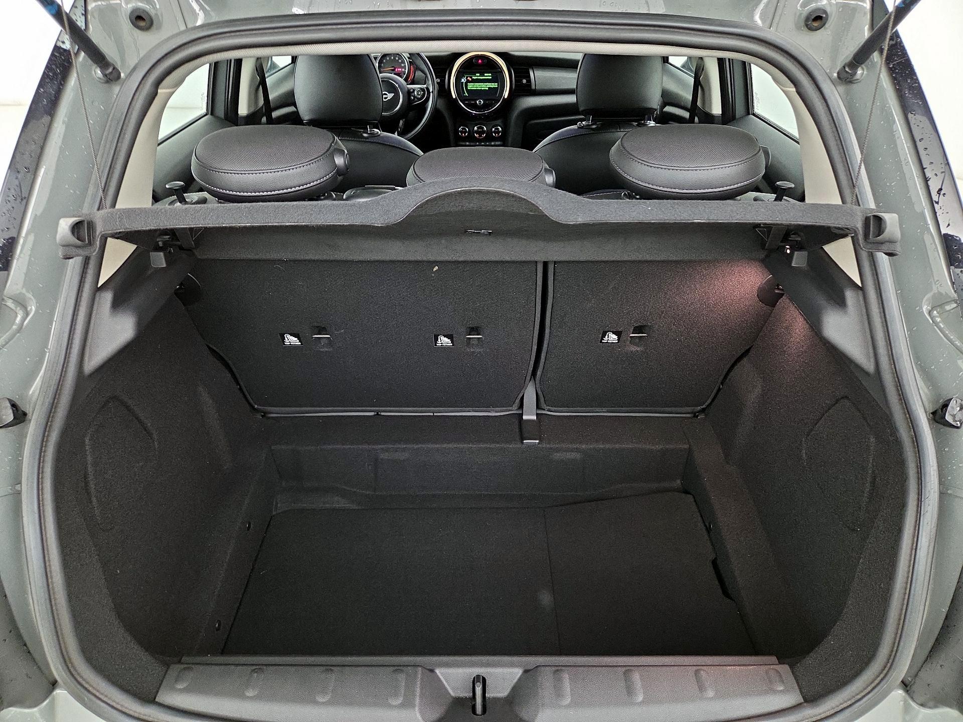 Thumbnail: 2018 MINI Cooper Hardtop - 20