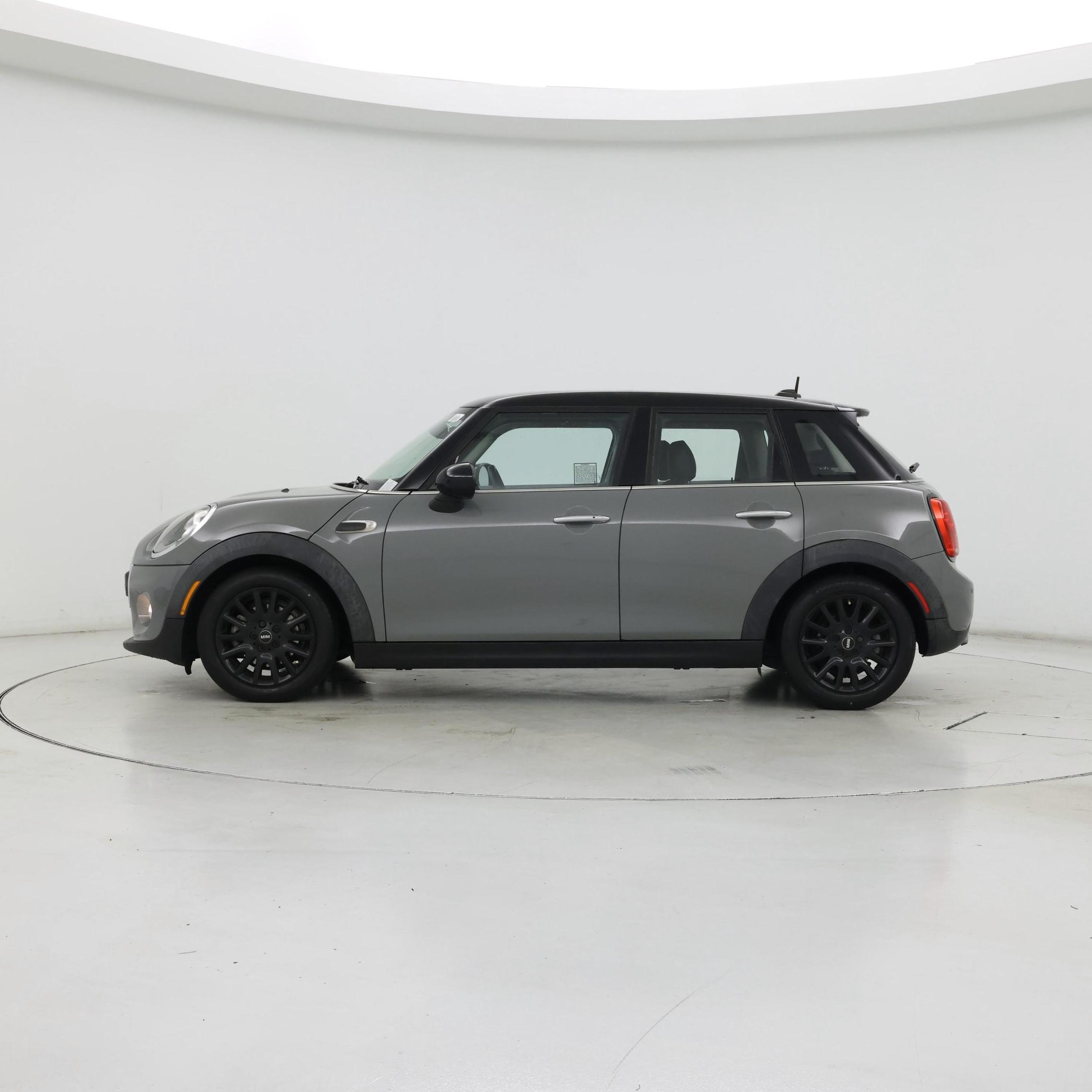 Thumbnail: 2018 MINI Cooper Hardtop - 3