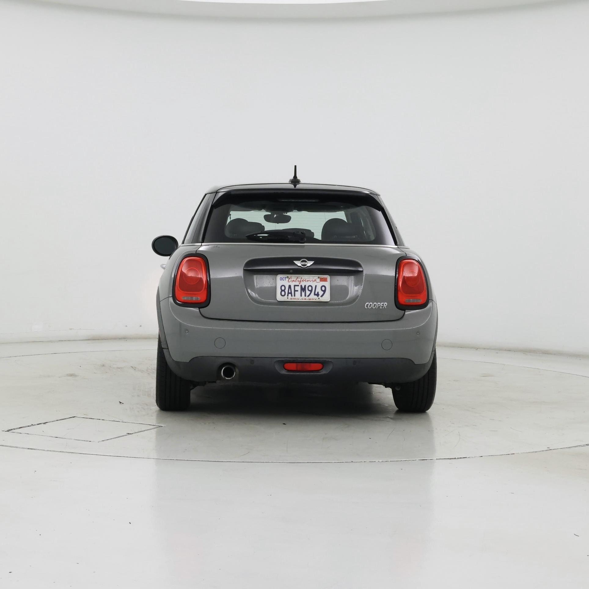 Thumbnail: 2018 MINI Cooper Hardtop - 6