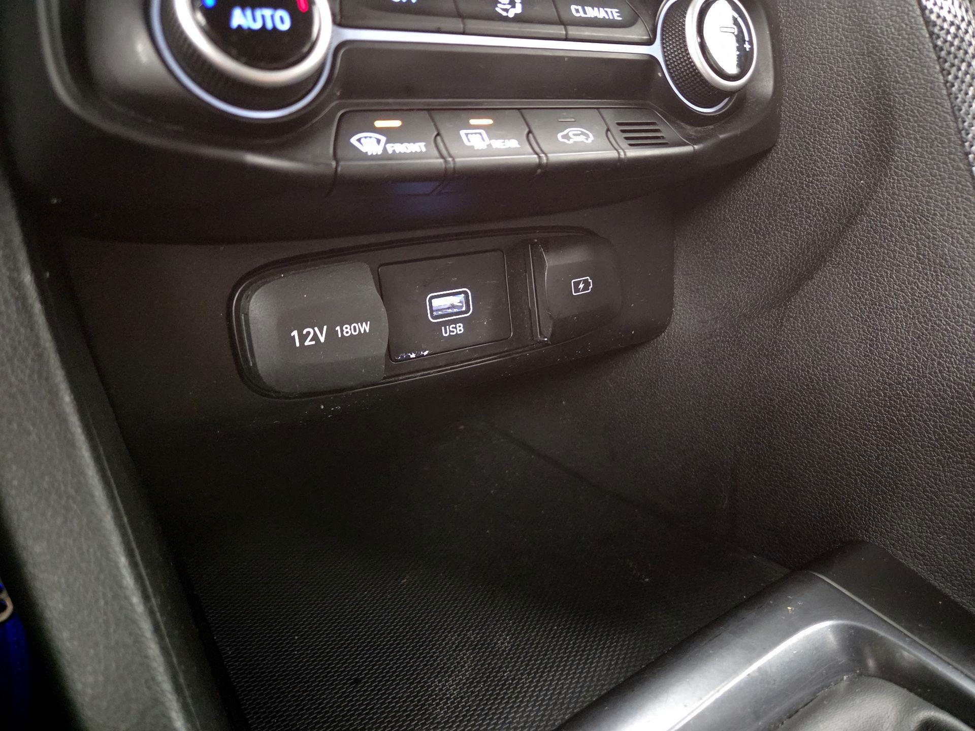 Thumbnail: 2022 Hyundai Veloster - 19