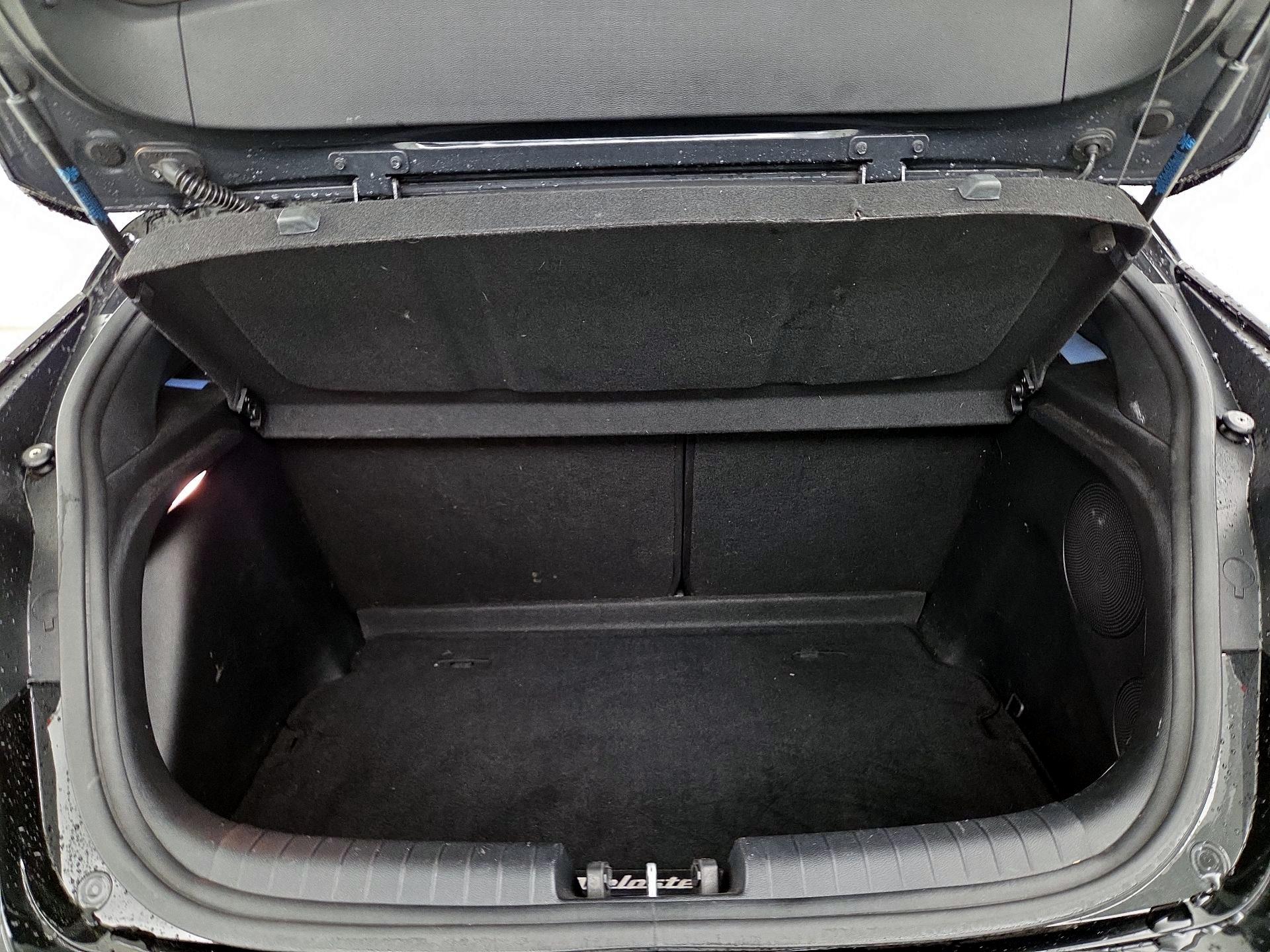 Thumbnail: 2022 Hyundai Veloster - 20