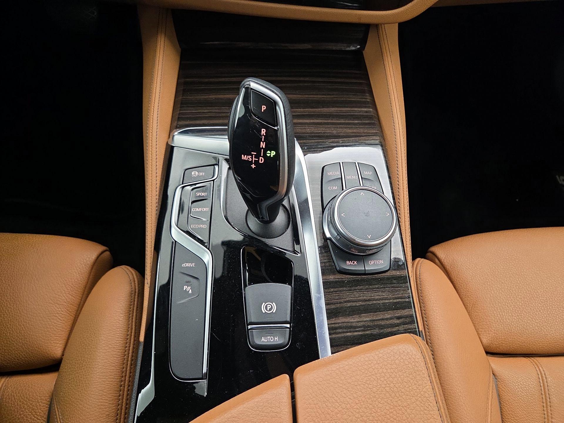 Thumbnail: 2019 BMW 5 Series - 18