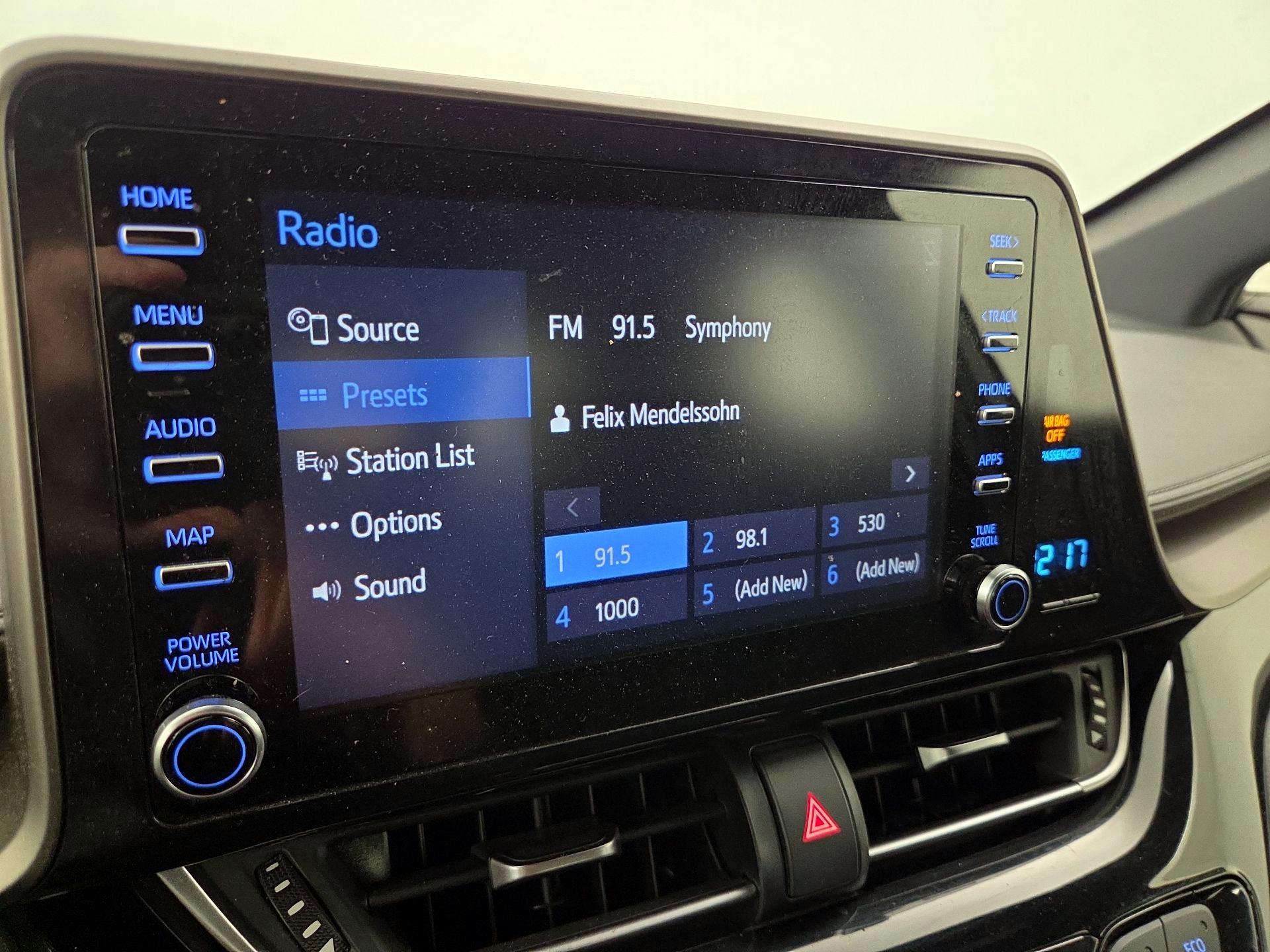 Thumbnail: 2019 Toyota C-HR - 15