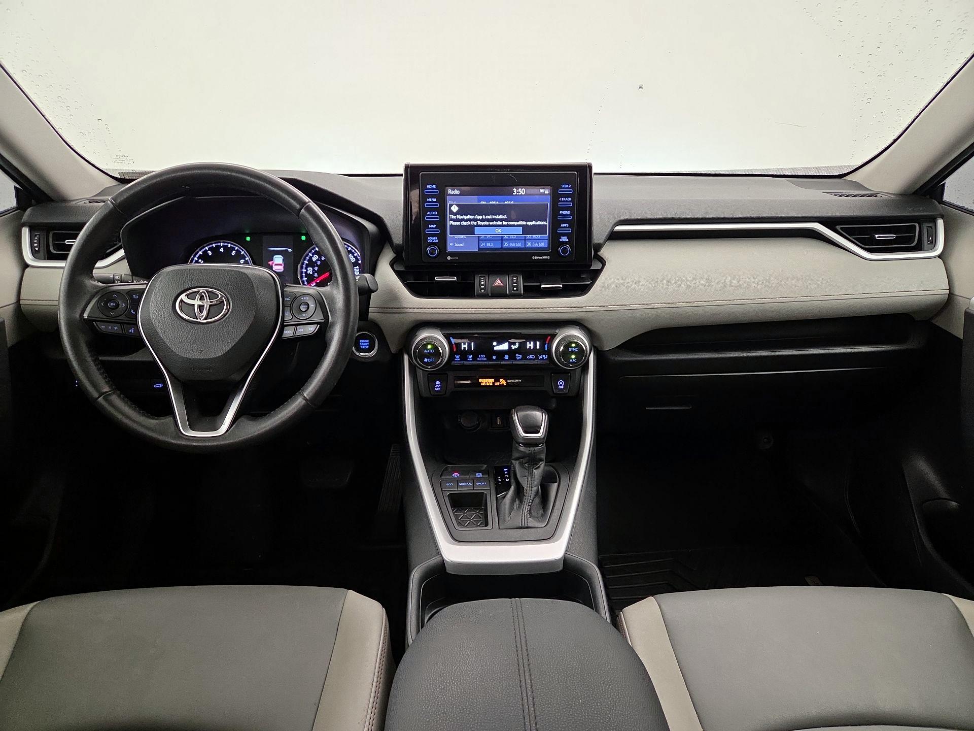 Thumbnail: 2021 Toyota RAV4 - 9