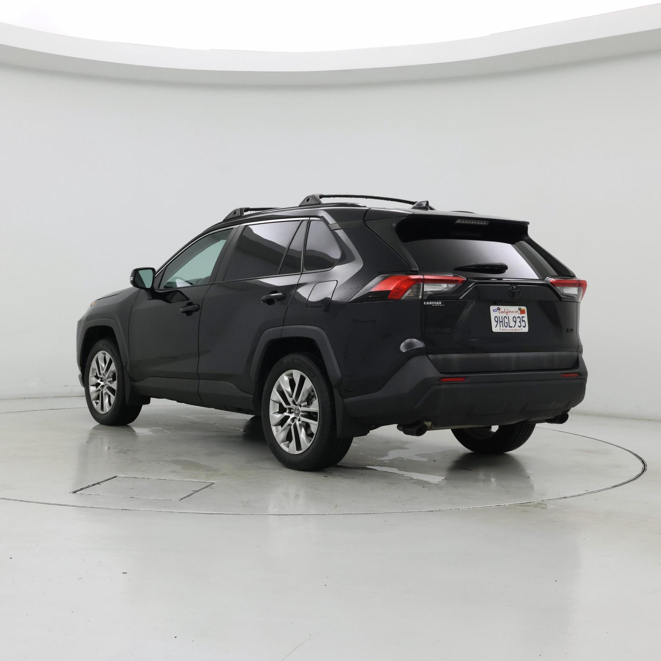 Thumbnail: 2021 Toyota RAV4 - 2