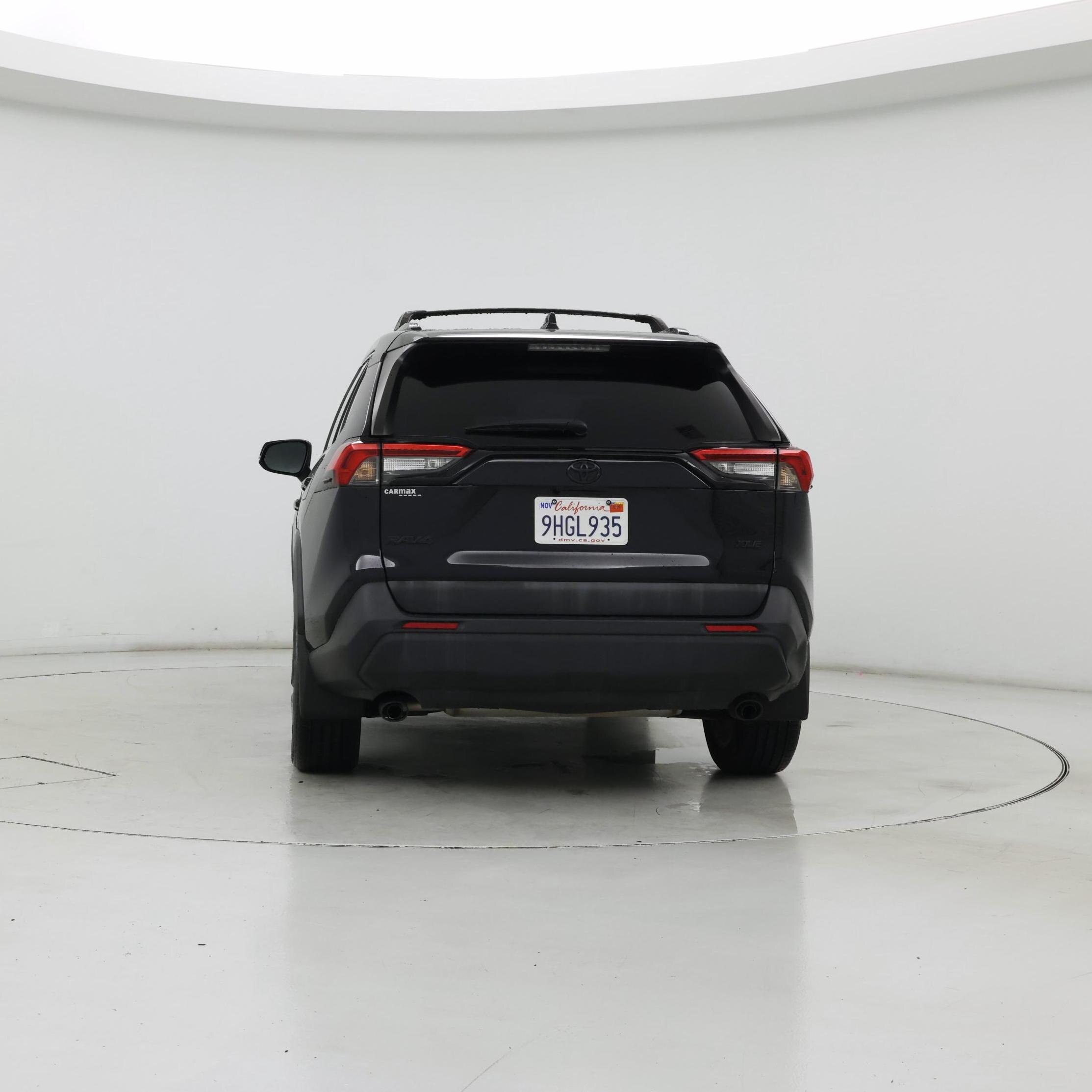 Thumbnail: 2021 Toyota RAV4 - 6