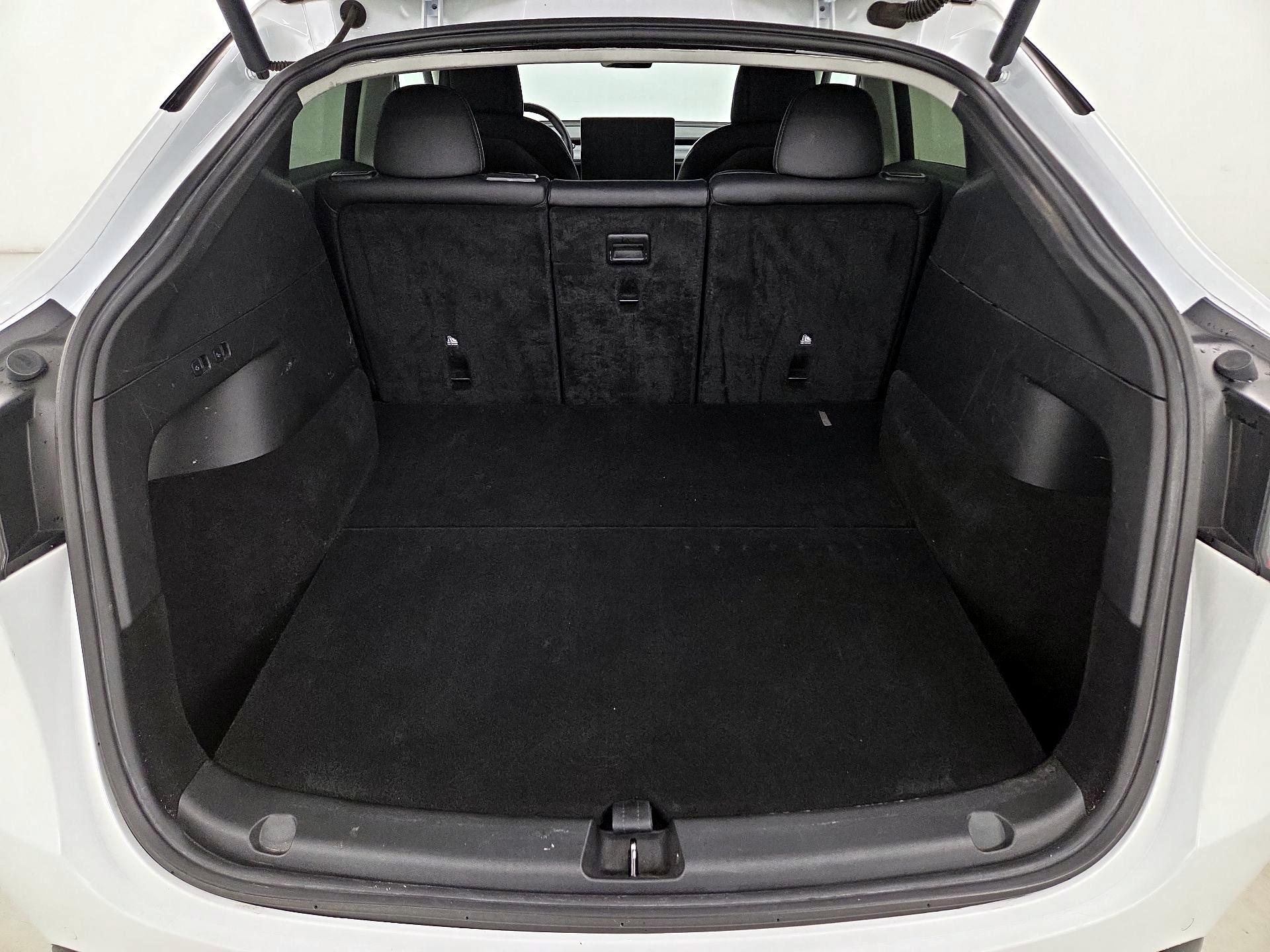 Thumbnail: 2022 Tesla Model Y - 20