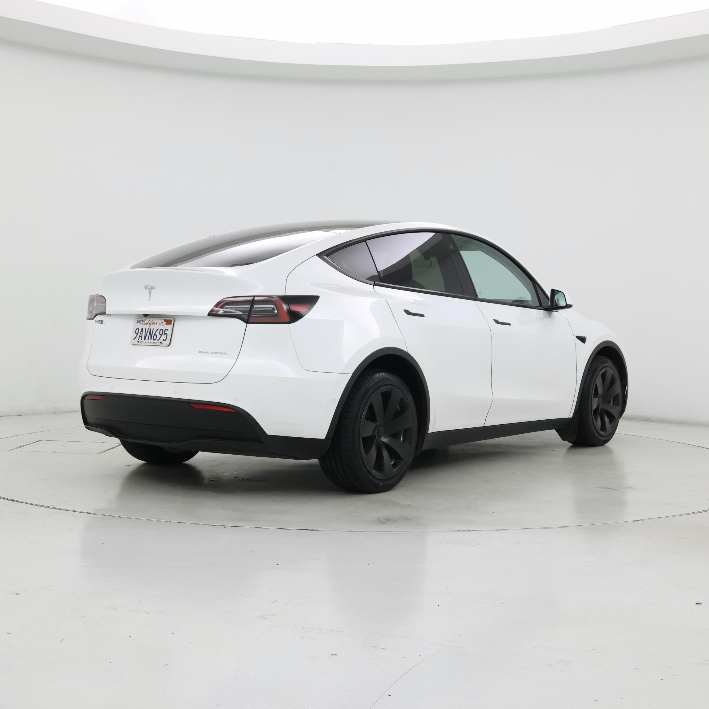 Thumbnail: 2022 Tesla Model Y - 8