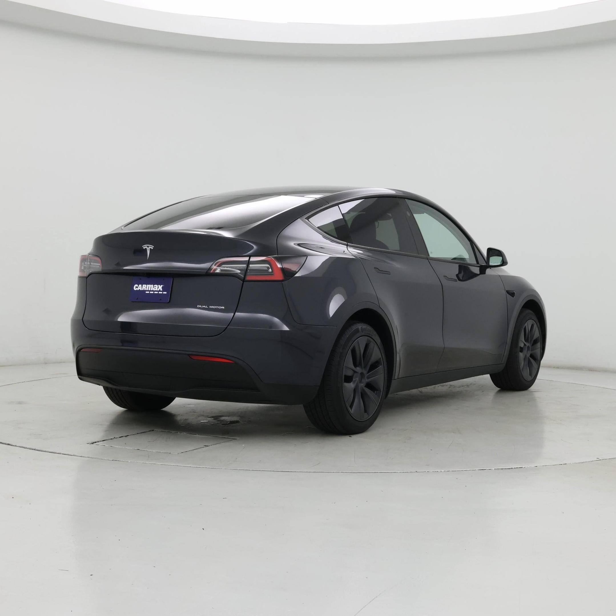 Thumbnail: 2025 Tesla Model Y - 8