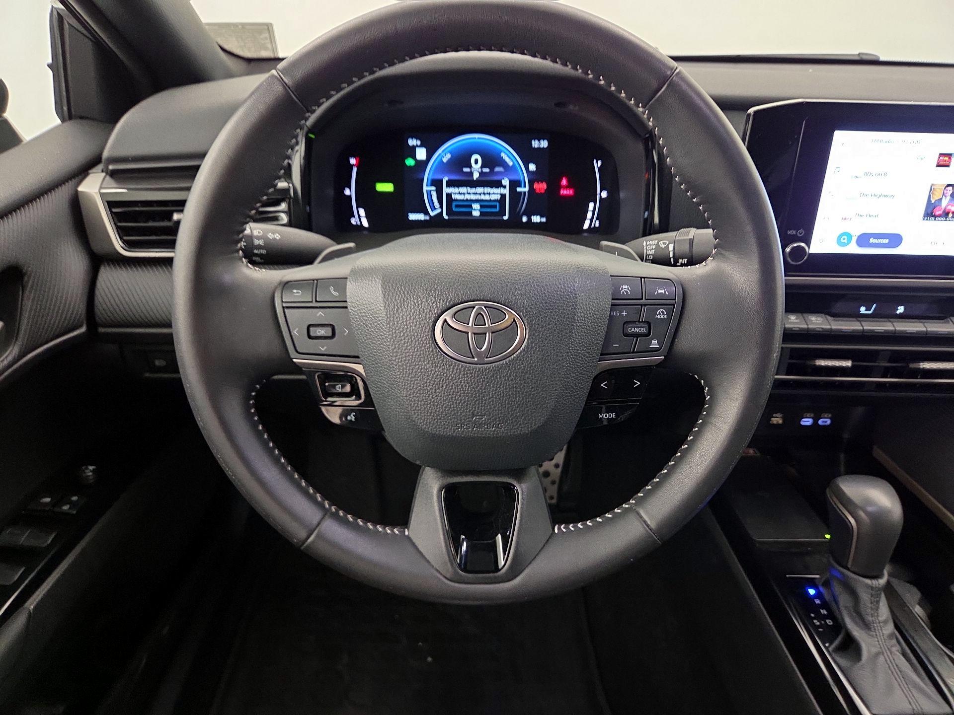 Thumbnail: 2025 Toyota Camry - 10