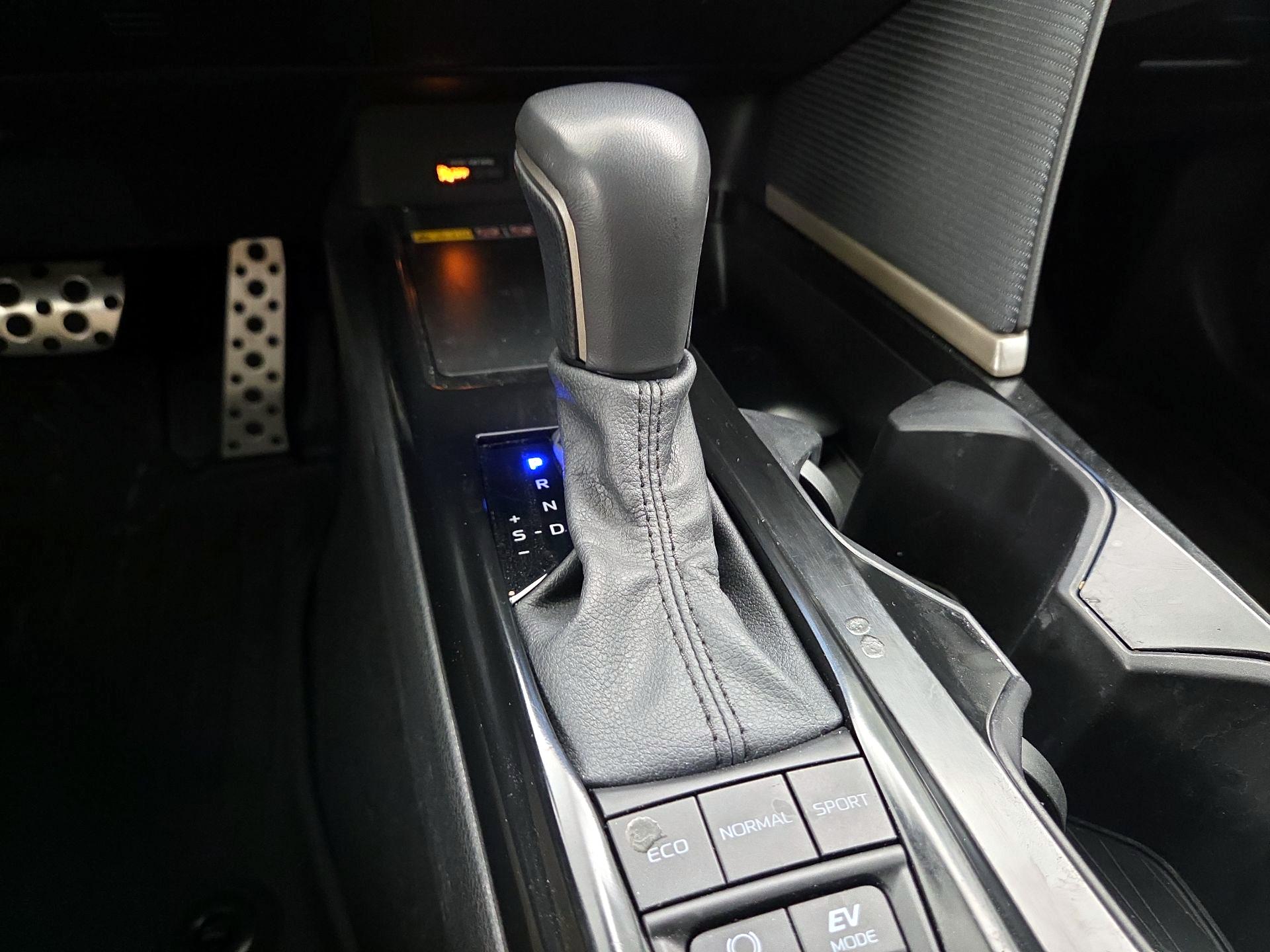 Thumbnail: 2025 Toyota Camry - 17