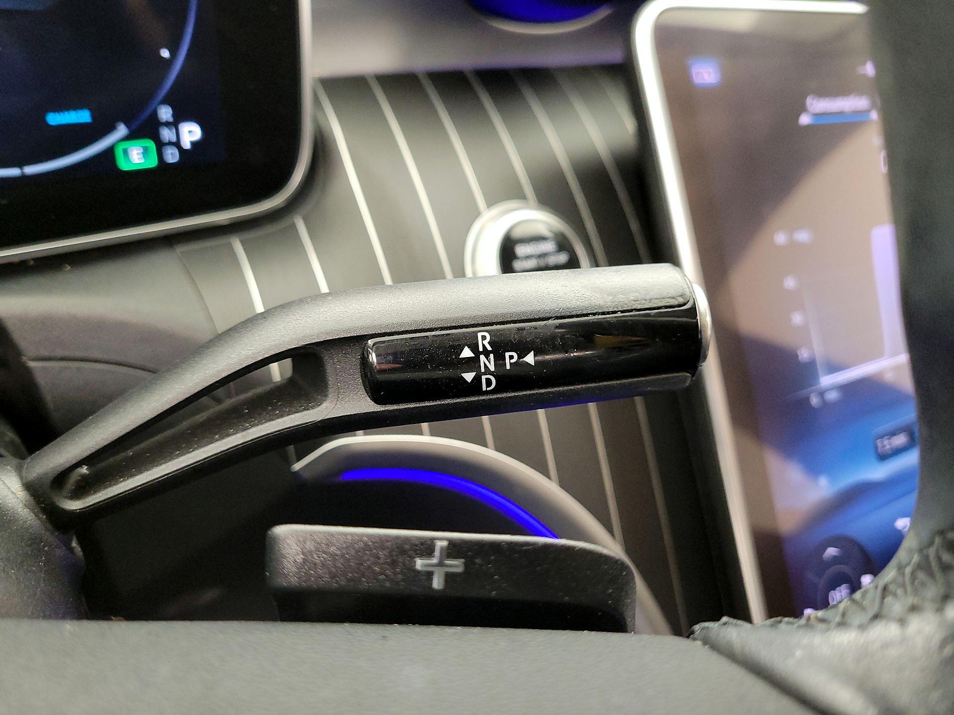 Thumbnail: 2023 Mercedes-Benz C-Class - 17