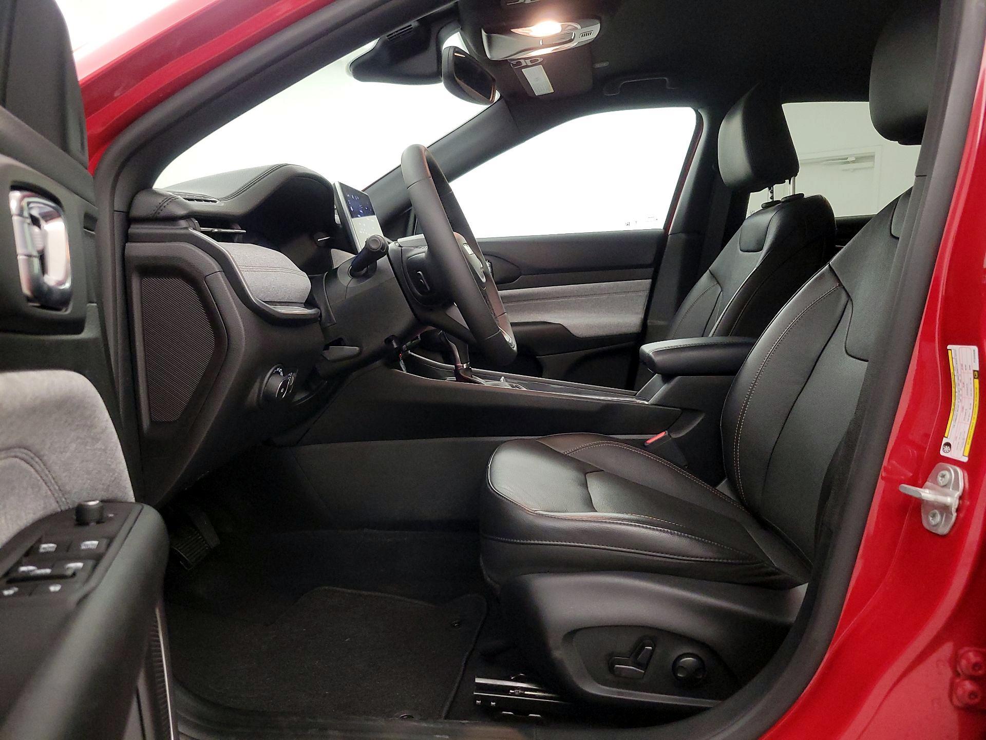 Thumbnail: 2023 Jeep Compass - 11