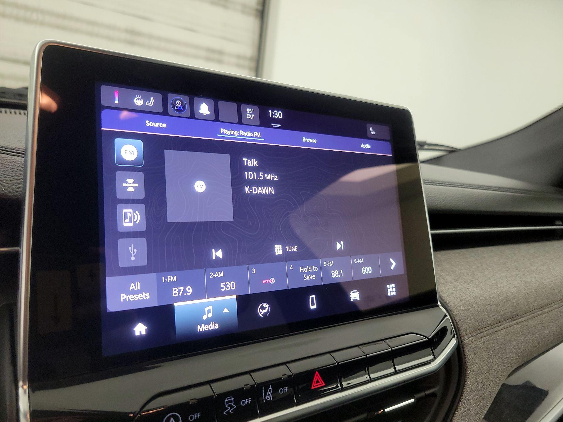 Thumbnail: 2023 Jeep Compass - 15