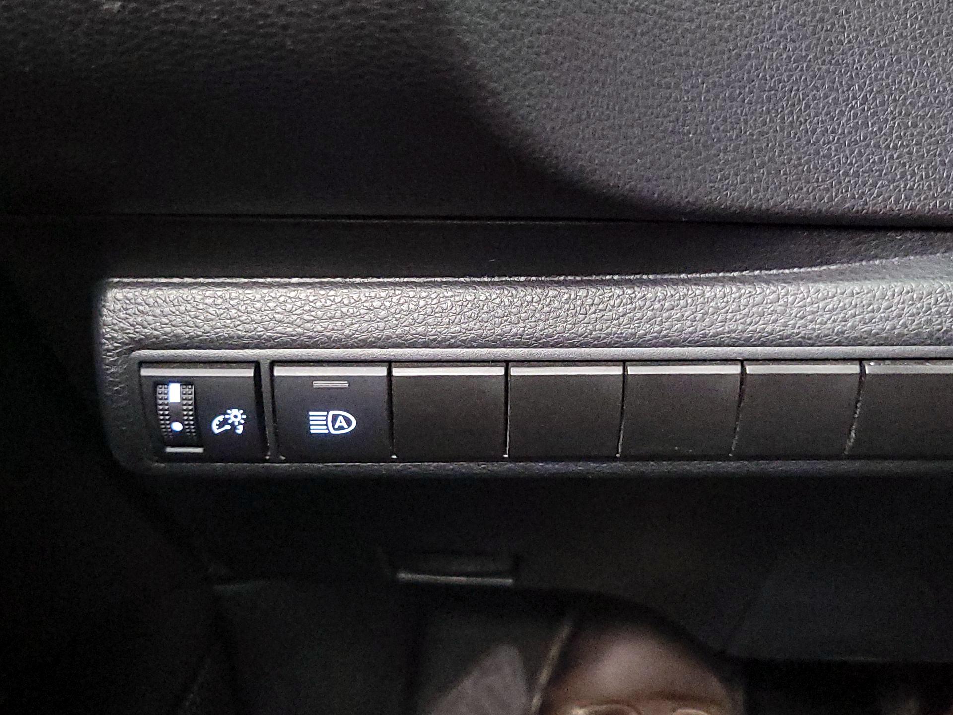 Thumbnail: 2024 Toyota Corolla - 13