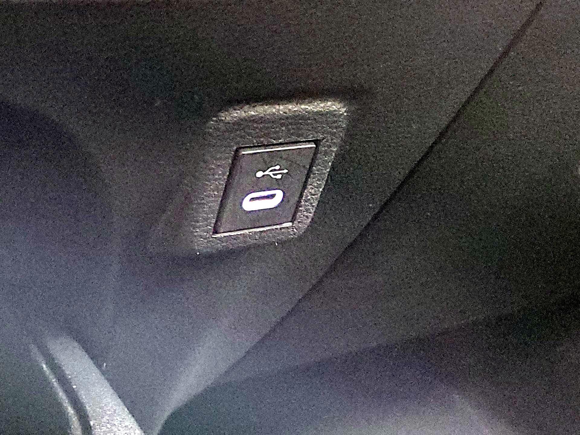 Thumbnail: 2024 Toyota Corolla - 18