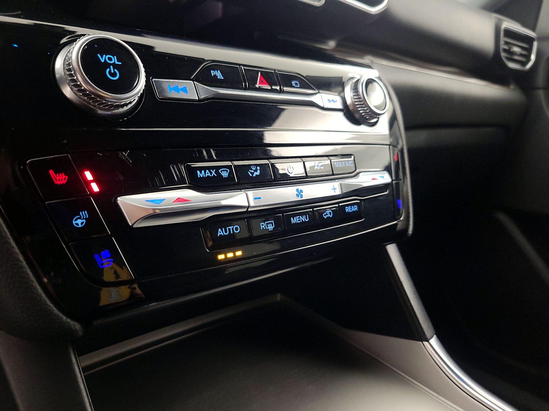 Thumbnail: 2023 Ford Explorer - 17