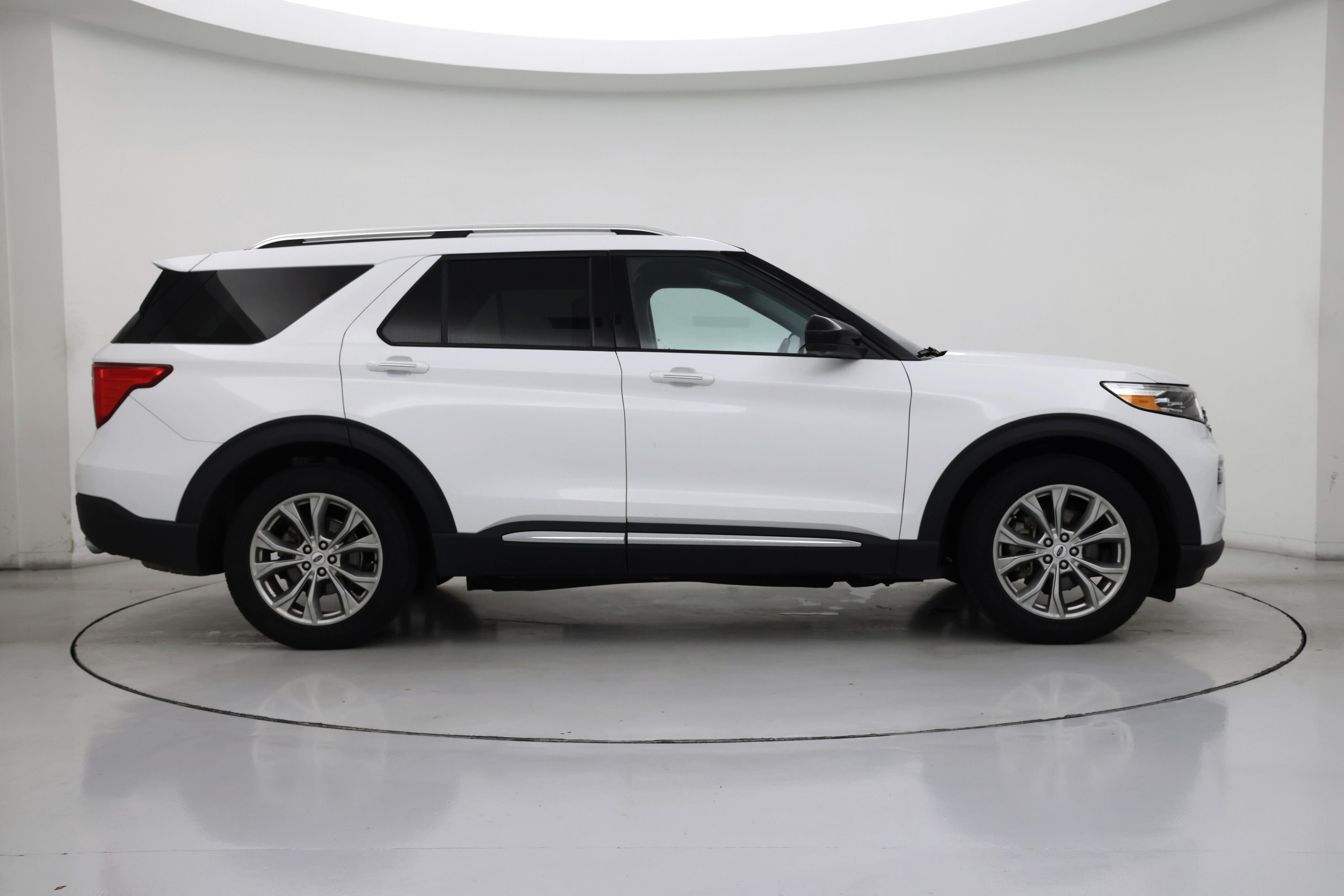 Thumbnail: 2023 Ford Explorer - 7