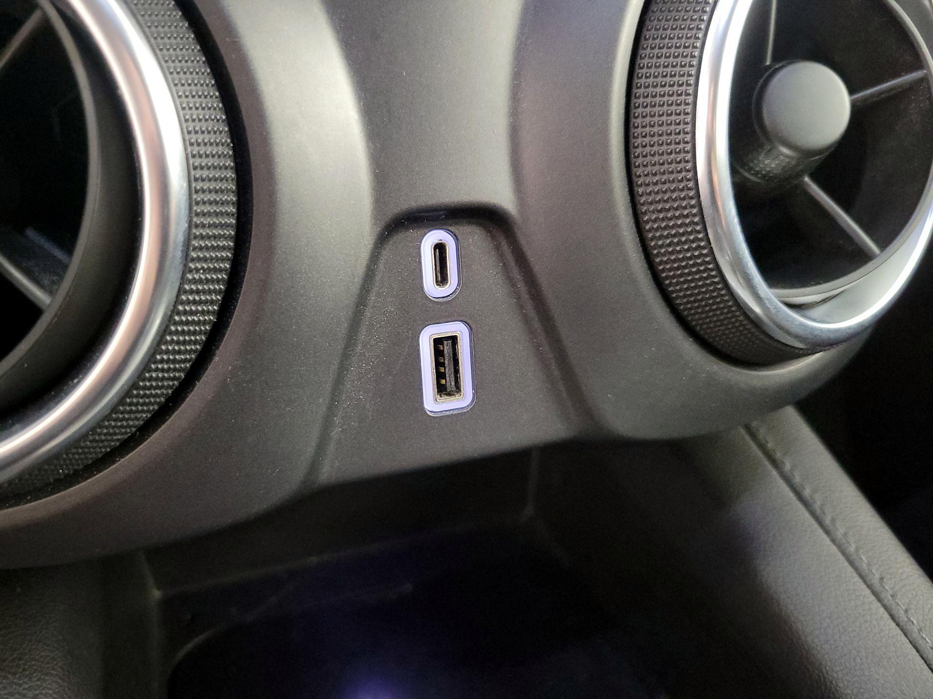 Thumbnail: 2021 Chevrolet Blazer - 18