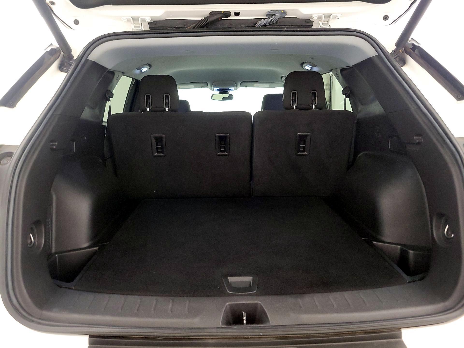 Thumbnail: 2021 Chevrolet Blazer - 20