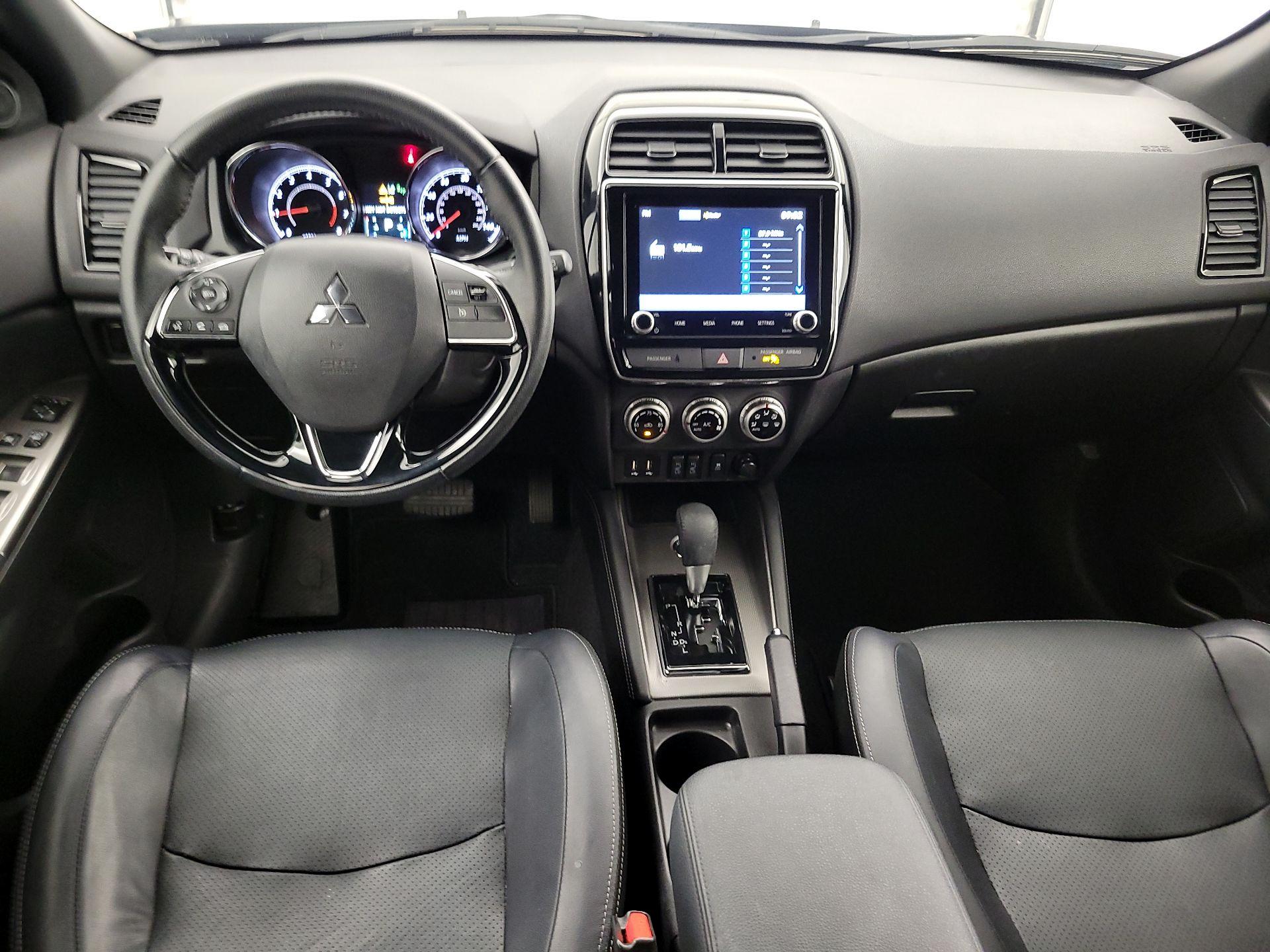 Thumbnail: 2023 Mitsubishi Outlander Sport - 9