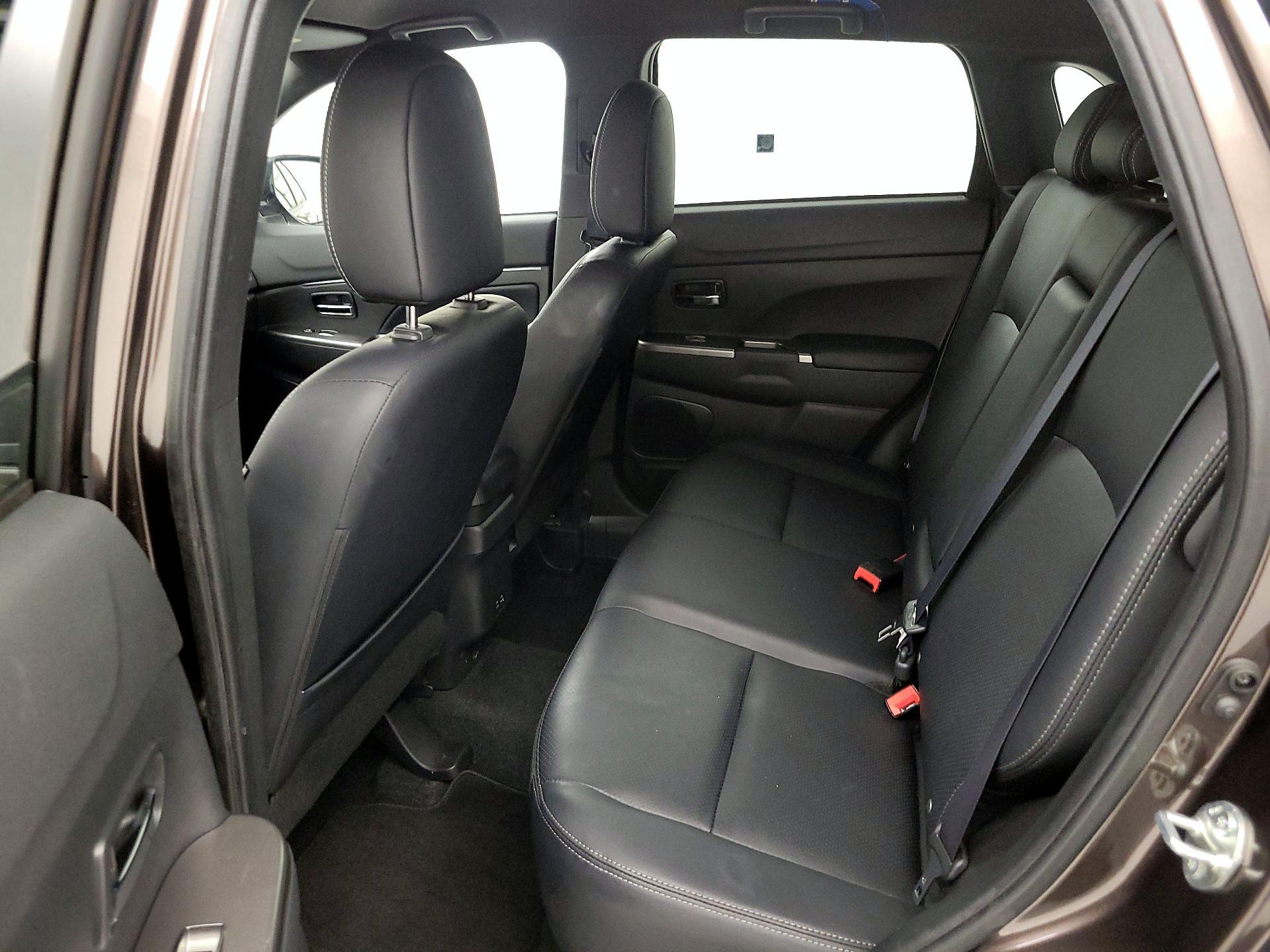 Thumbnail: 2023 Mitsubishi Outlander Sport - 19