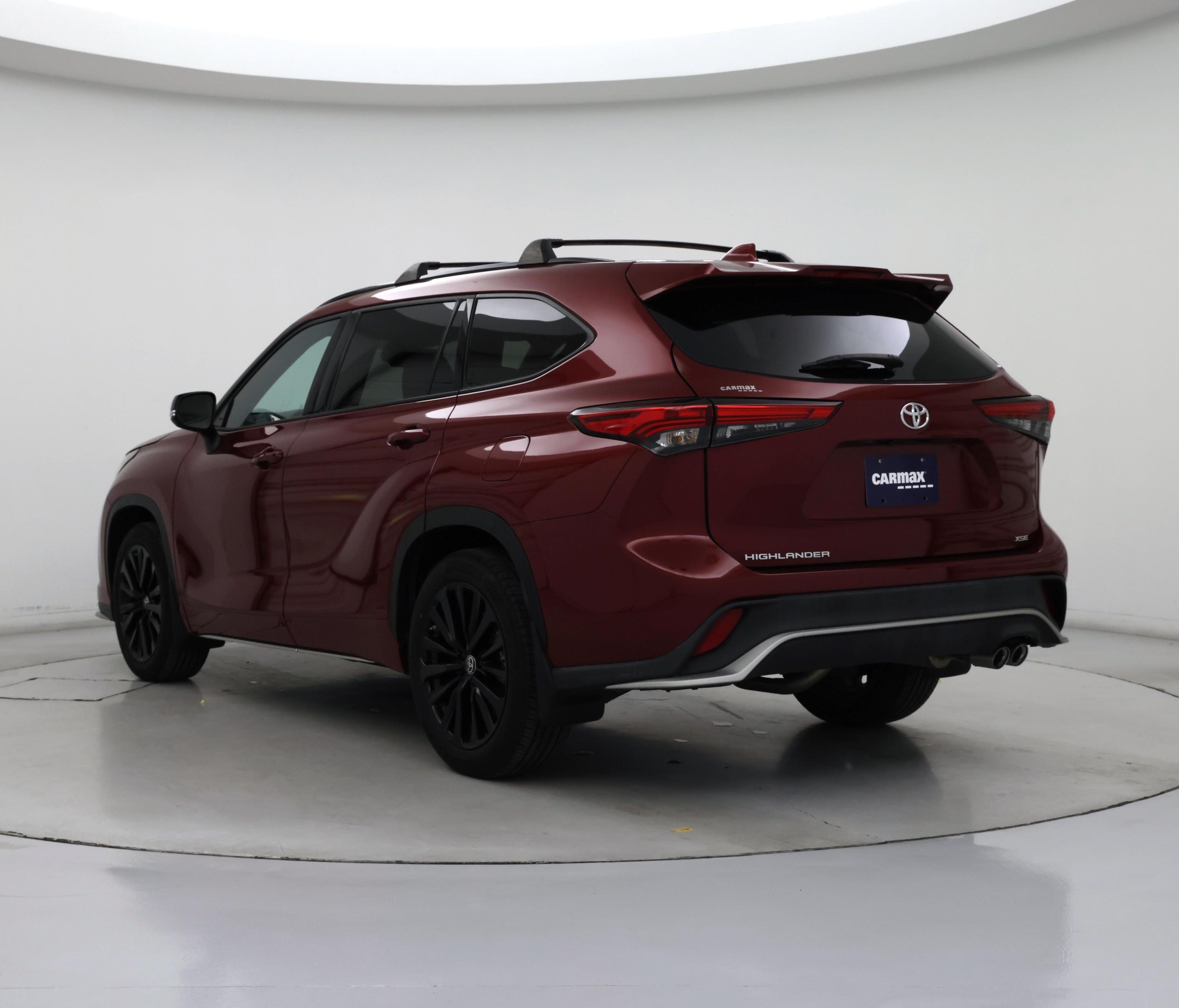 Thumbnail: 2023 Toyota Highlander - 2